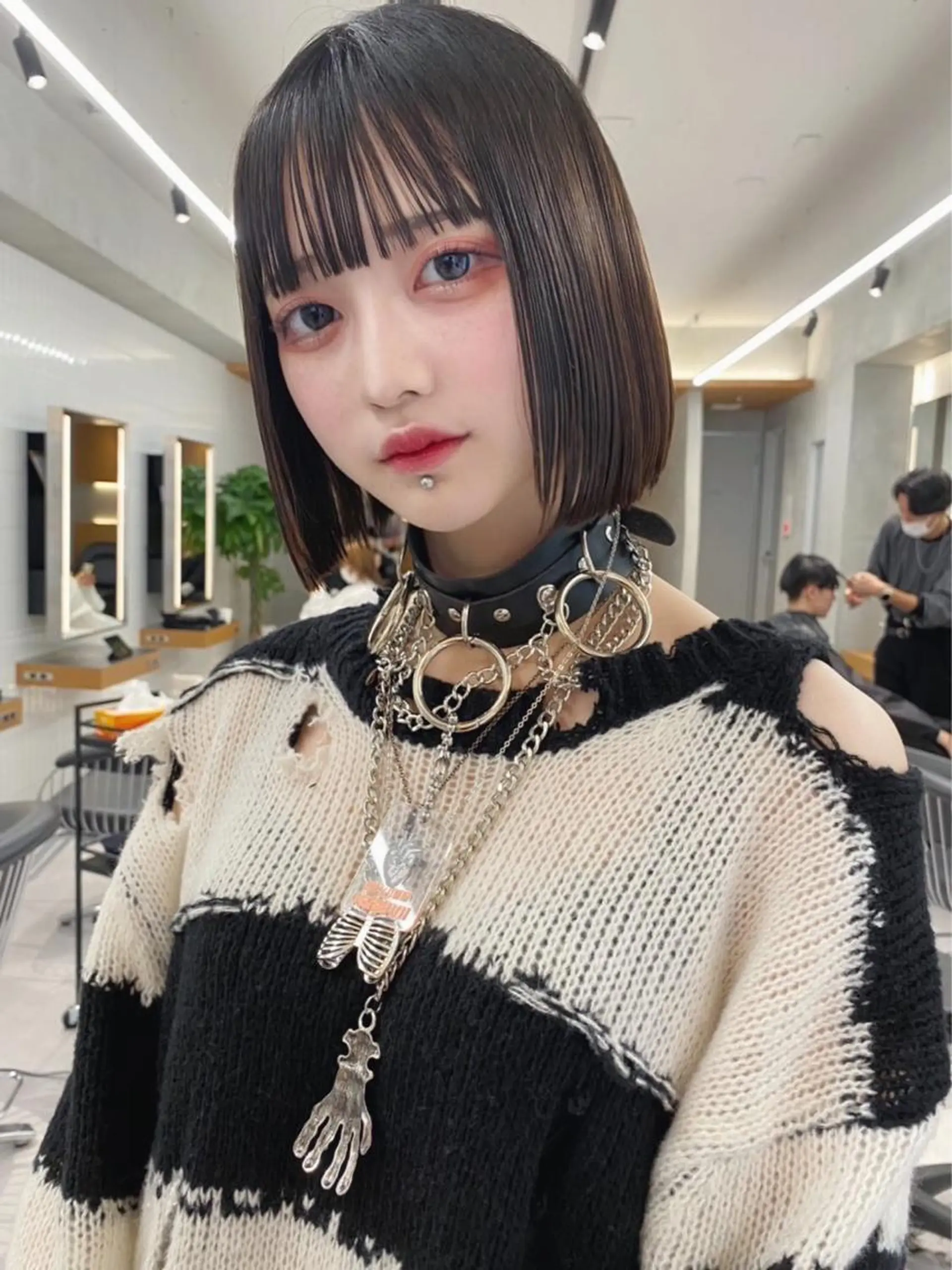 ショート カラー カット ヘアカラー トリートメント センターパート/ 暖色カラーayuのヘアスタイル