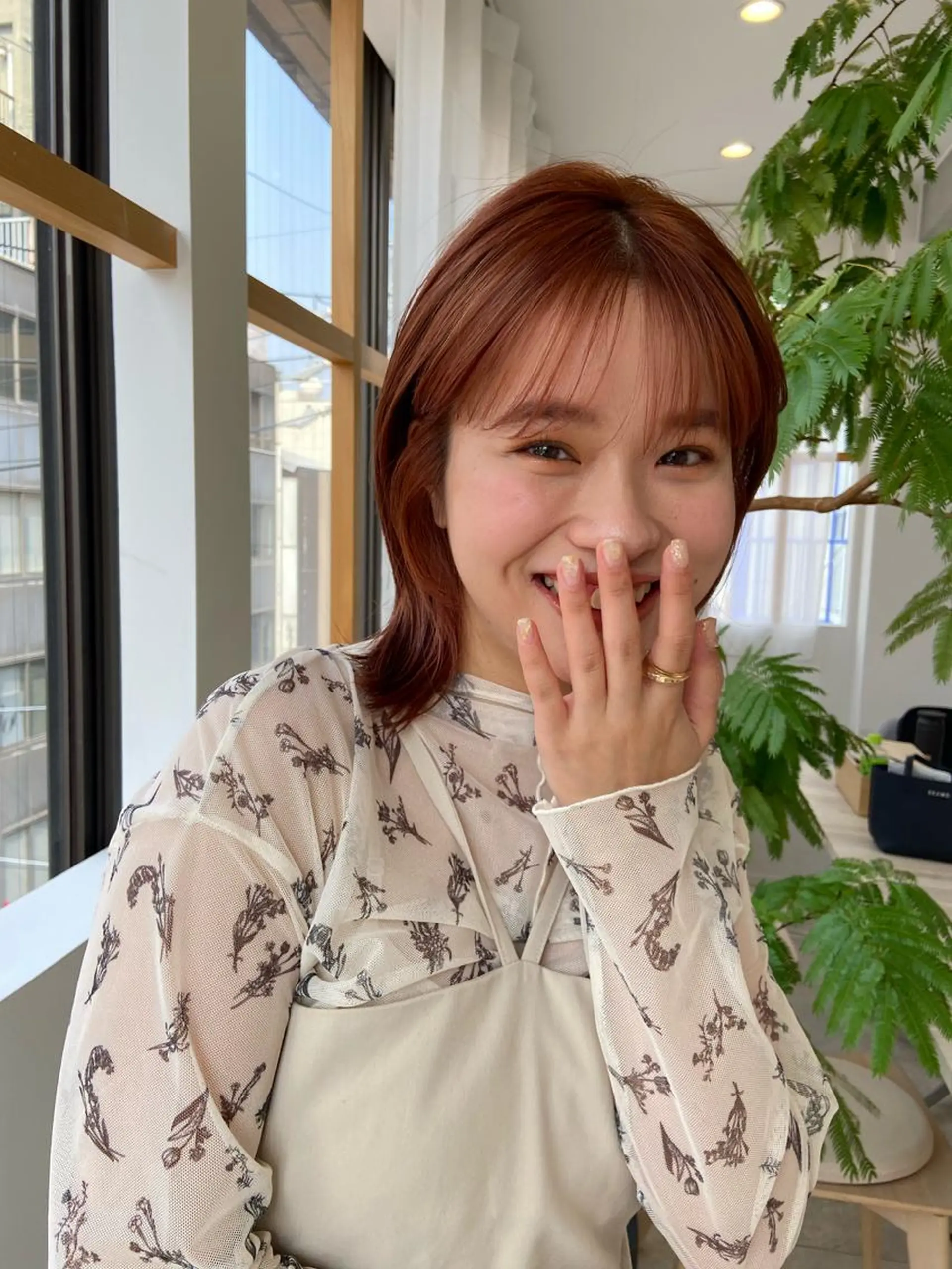 ミディアム カット 田中 あやなのヘアスタイル