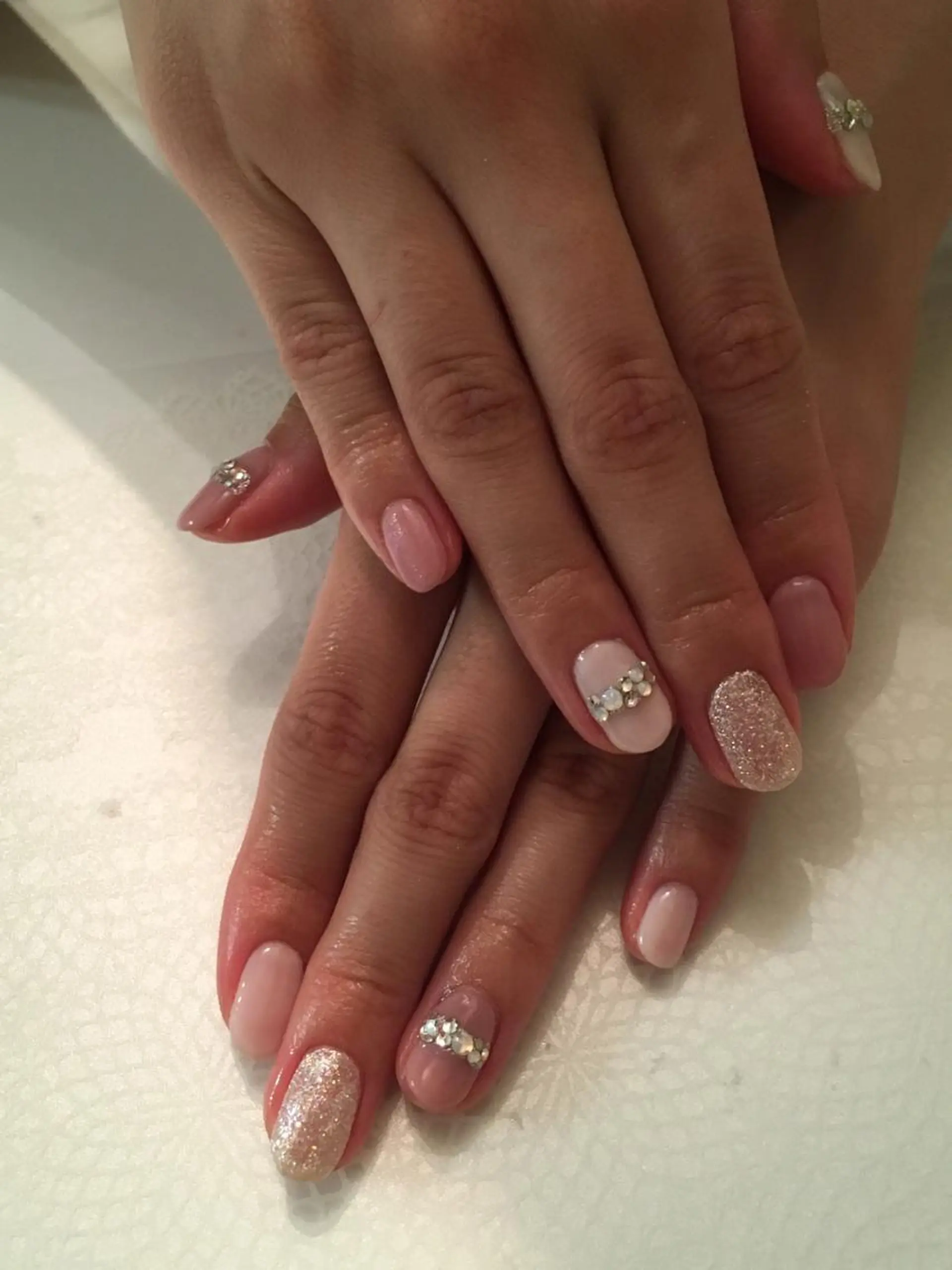 ネイル 持ち込み 古川 里美のネイルデザイン