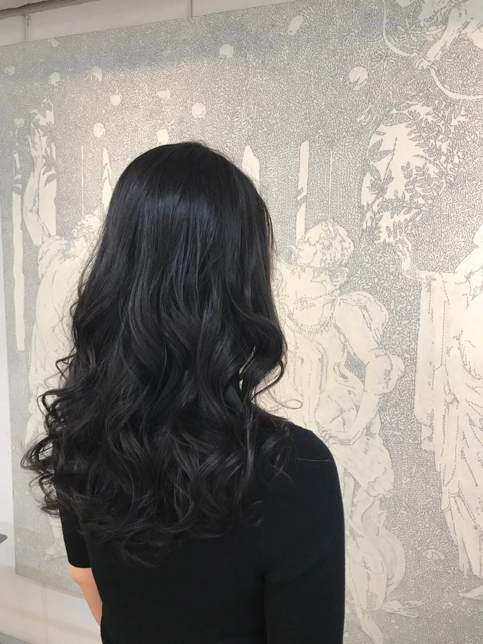 ロング アルファ シェリのヘアスタイル