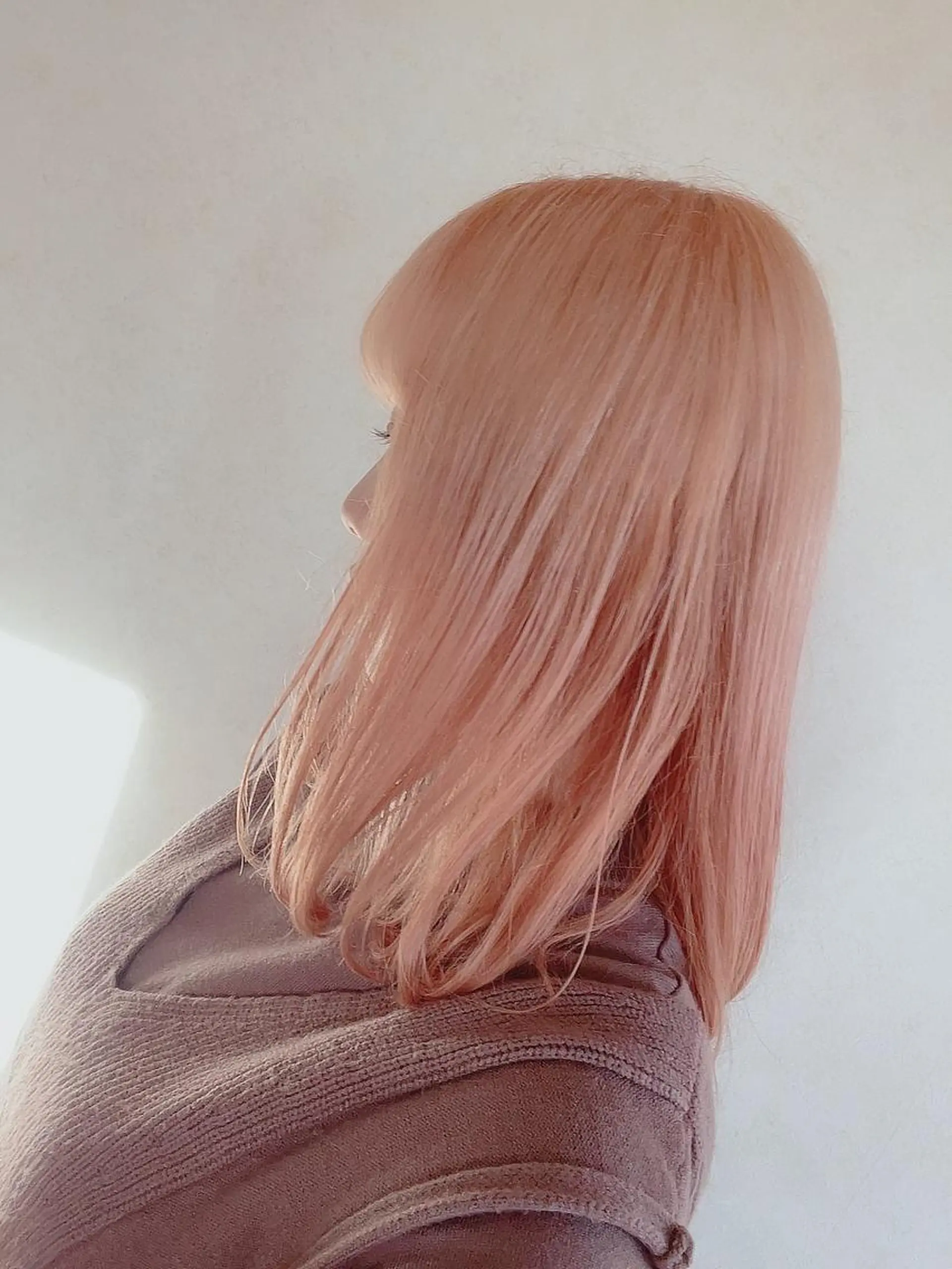 ミディアム カラー ピンクカラー ホワイトピンク 💛🤍U too e’s 鎌倉🧸のヘアスタイル