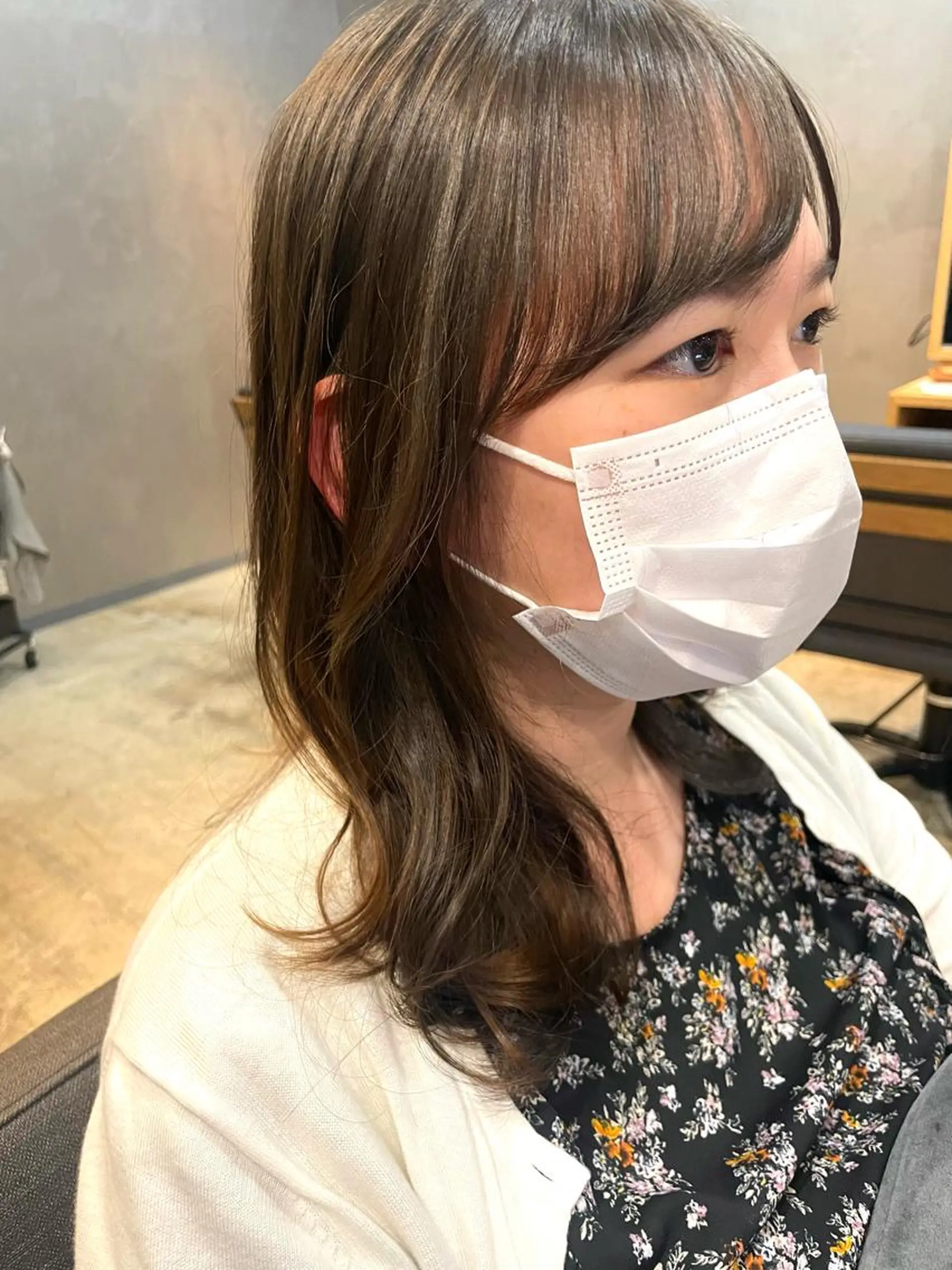 ミディアム カラー ヘアカラー トリートメント ノンダメージサロン/ 豊中/美容室のヘアスタイル