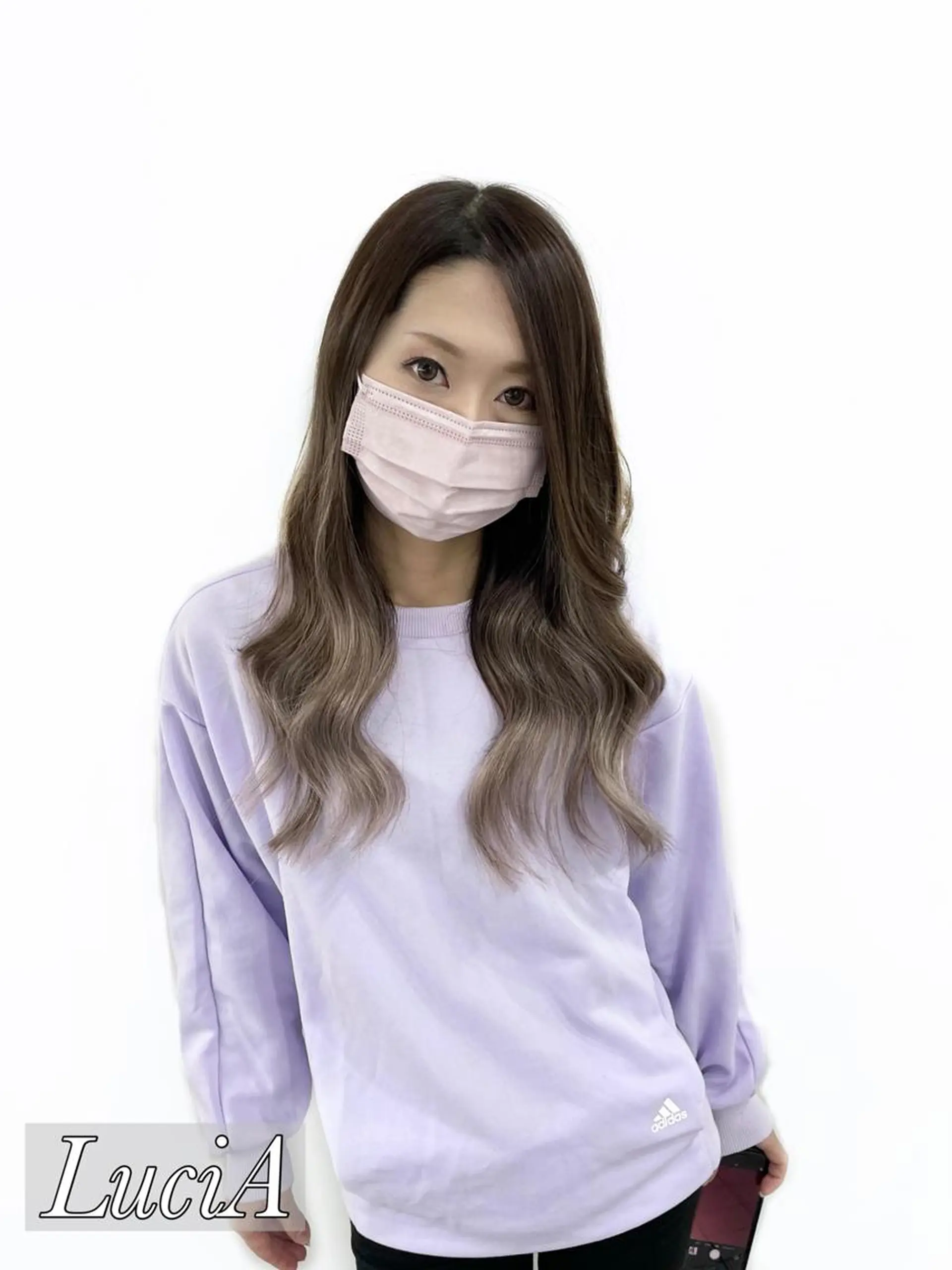 ロング カラー ヘアアレンジ LuciA エクステカラーのヘアスタイル