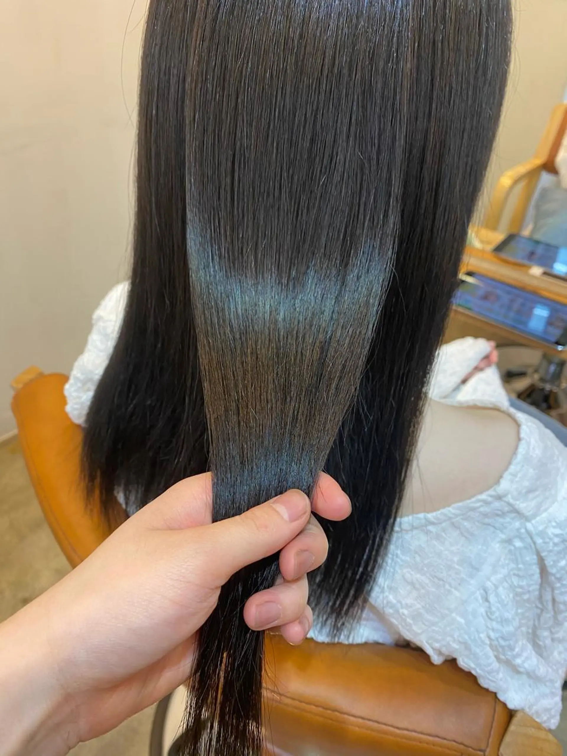 セミロング カラー ヘアカラー トリートメント やまぐち あやみのヘアスタイル