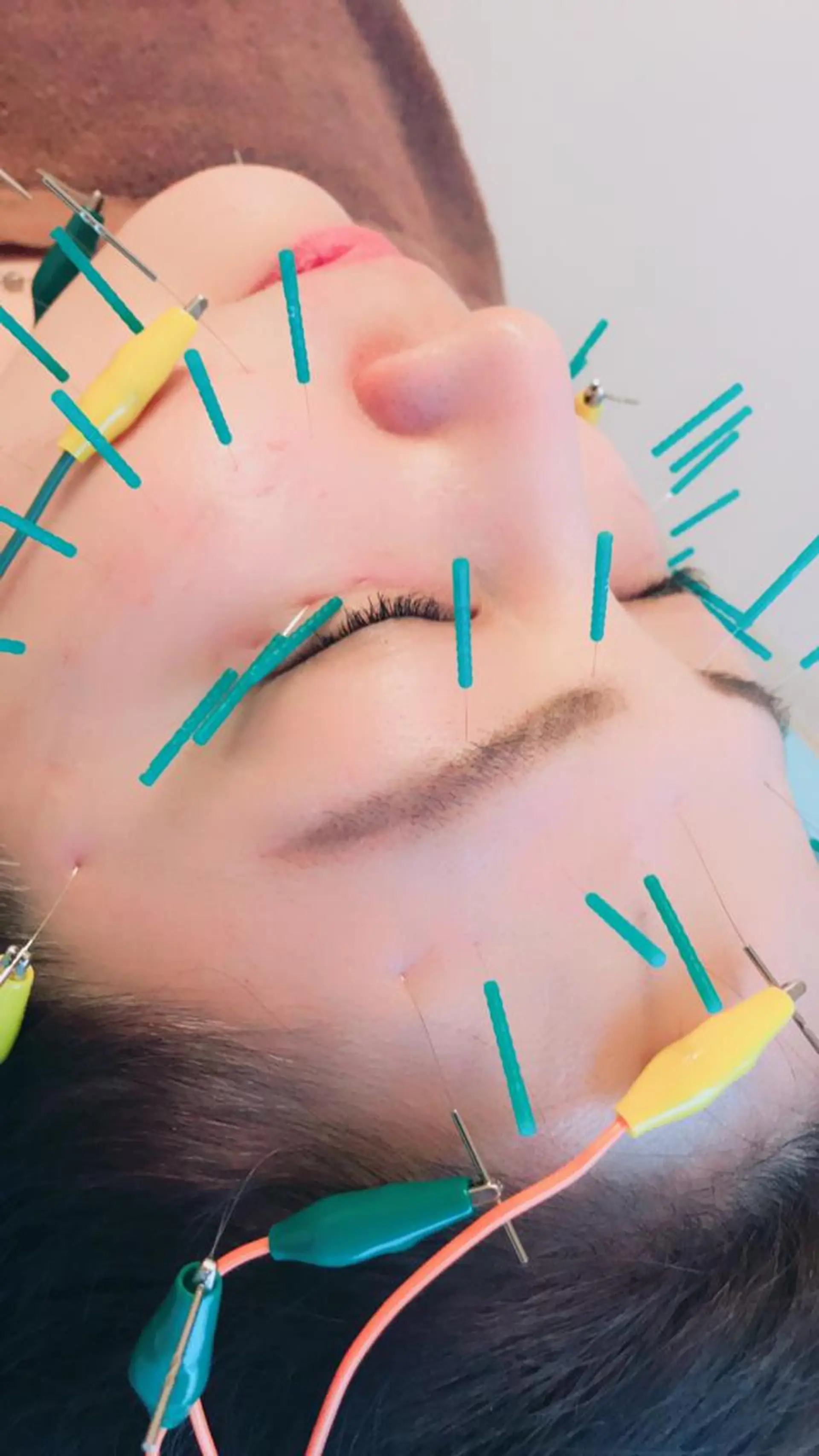 セミロング マツエク・マツパ はりすたいる 鍼灸院のエステ・リラクイメージ