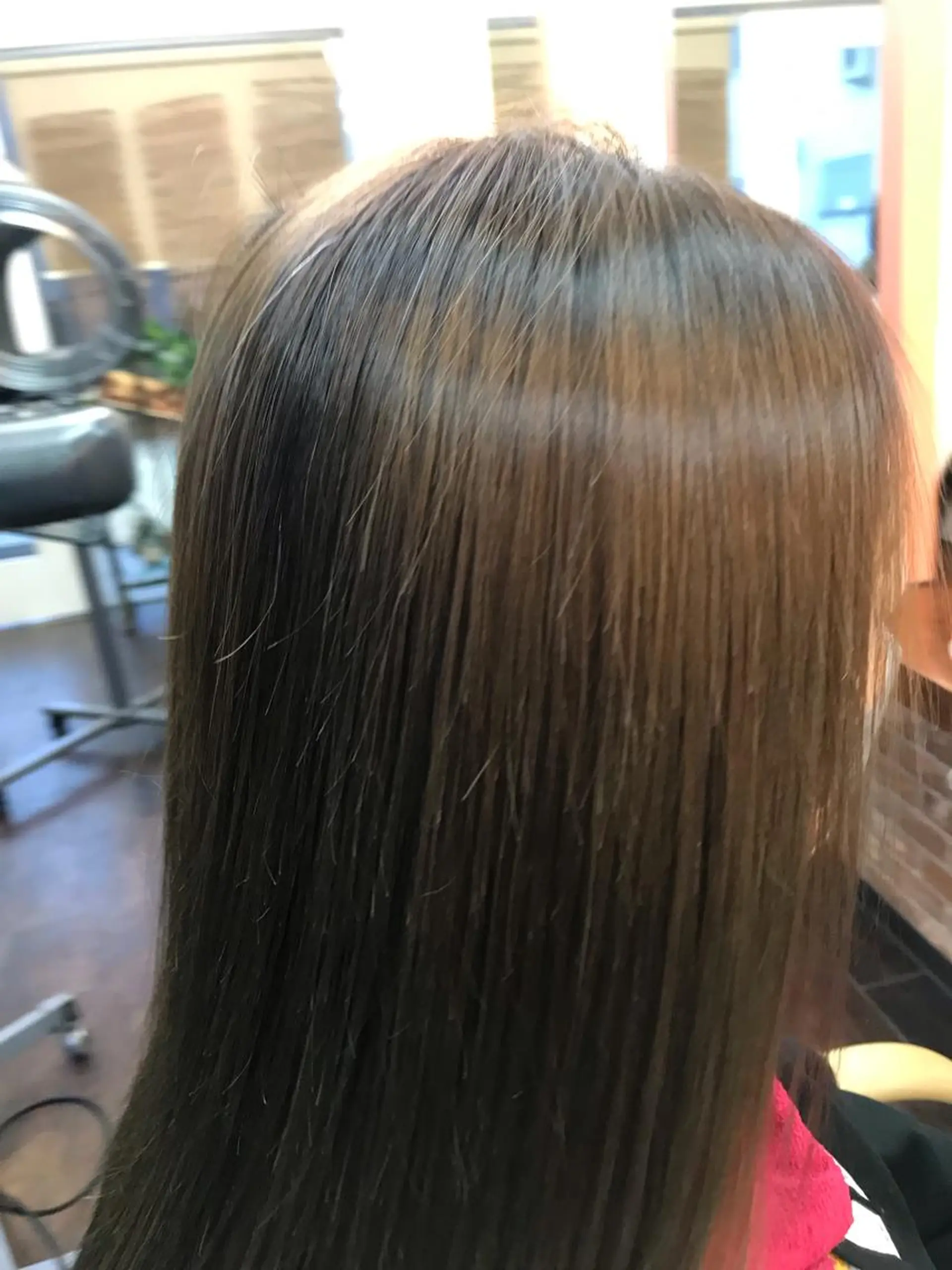 セミロング パーマ 桧山 真のヘアスタイル