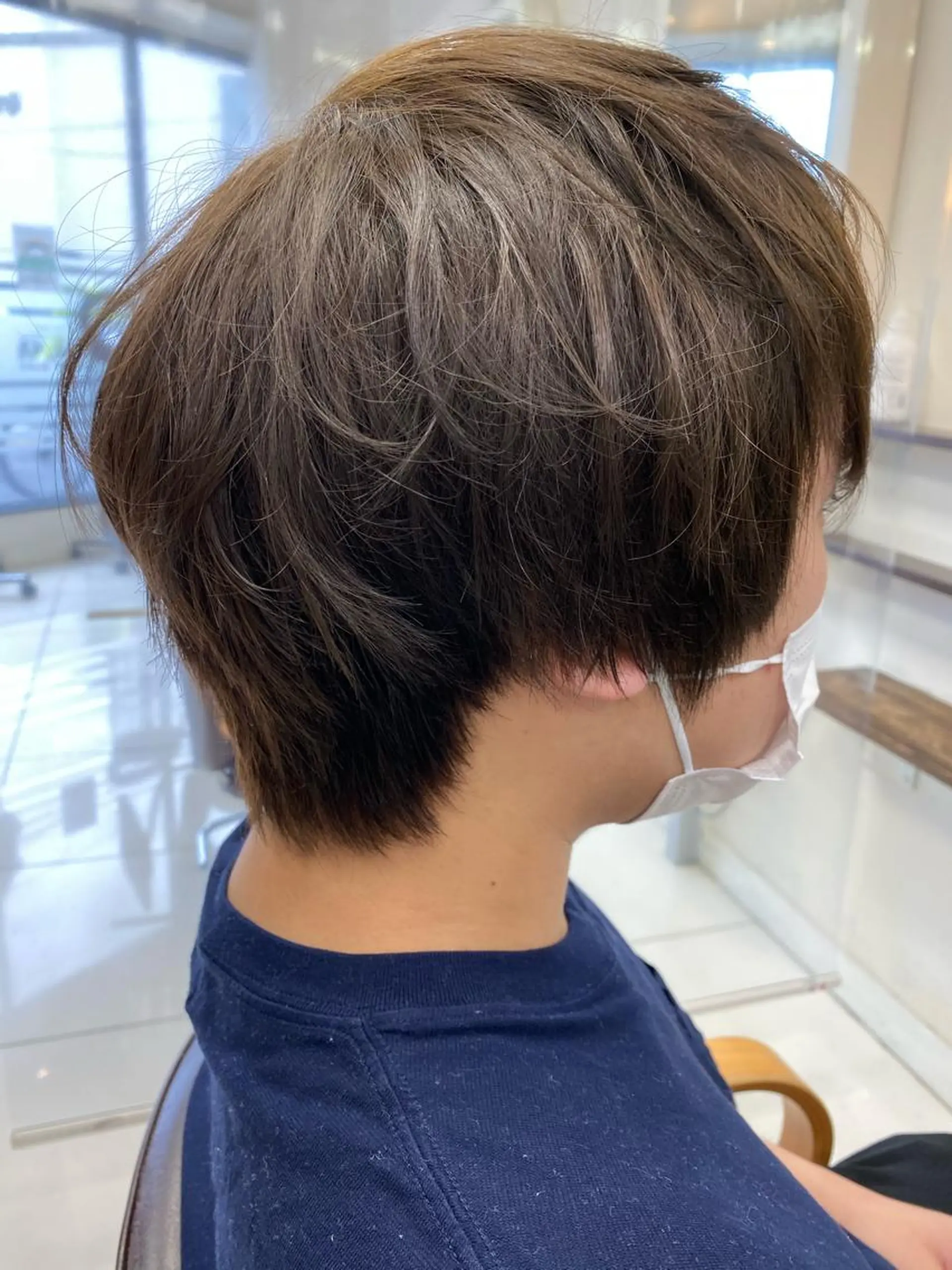 カラー メンズ メンズブリーチ ブリーチ ブラウンカラー ブリーチなしカラー カルマパーマ韓国ヘア shiryuのヘアスタイル