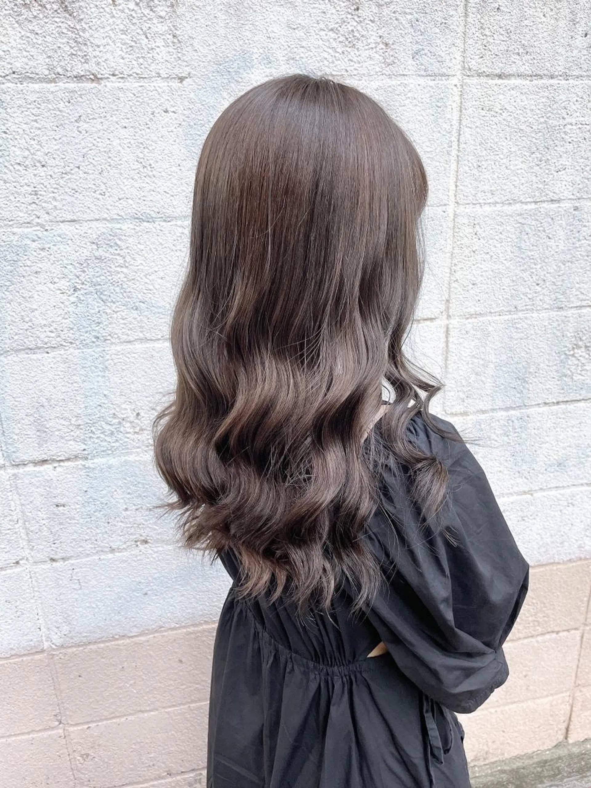 ロング カラー グレージュ ヘアアレンジ にいた　かづしげのヘアスタイル