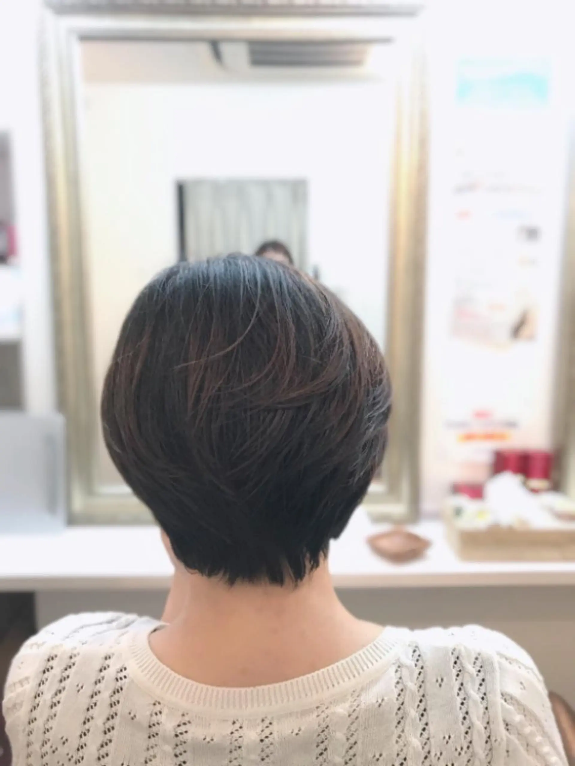 ショート 🌈elua yukaのヘアスタイル