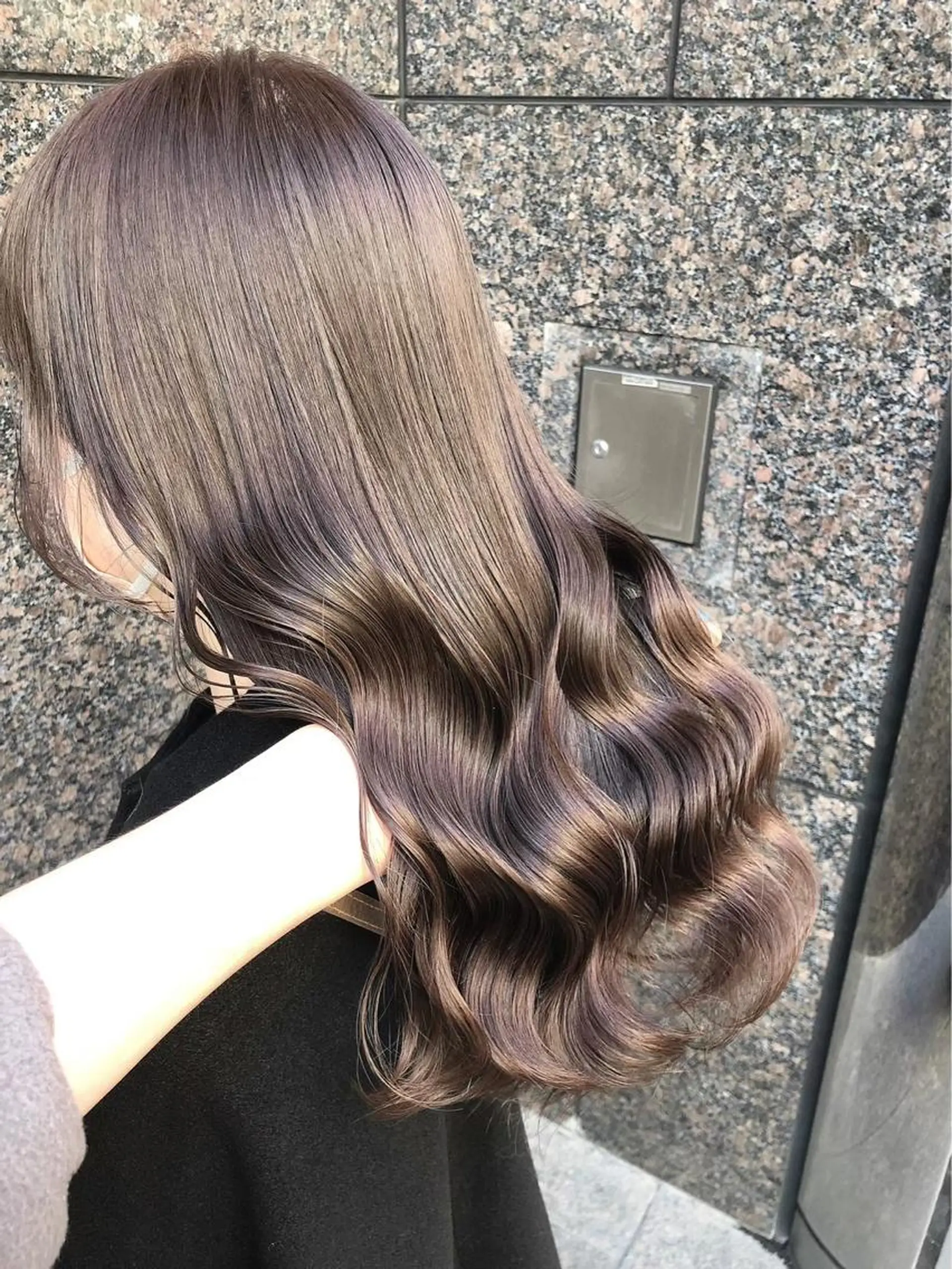 ロング カラー カット ヘアカラー トリートメント ‎🤍髪質改善‎🤍 ‎ViVIE🤍のヘアスタイル