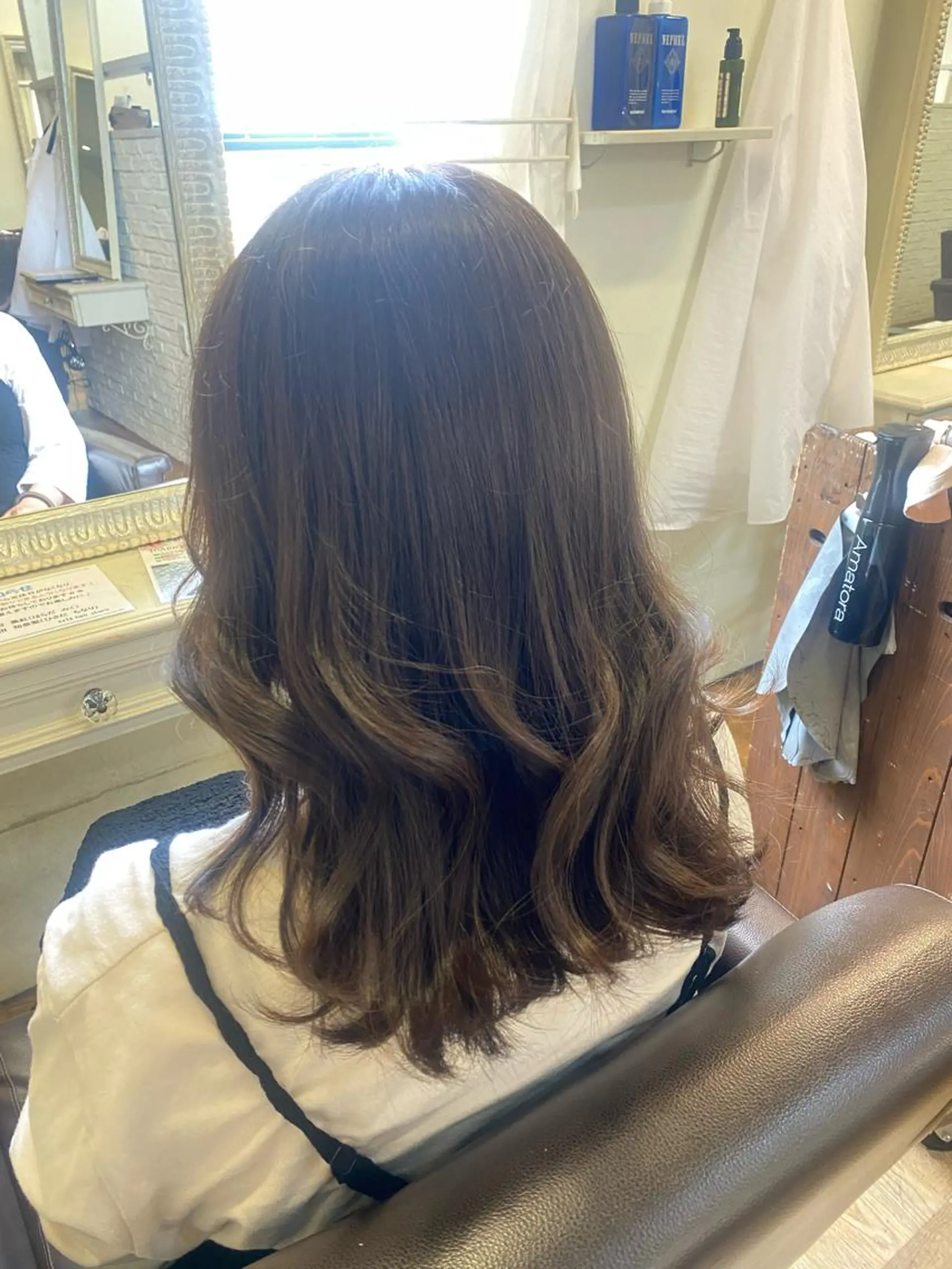 セミロング カラー 【nui 茨木】 原田美紅のヘアスタイル