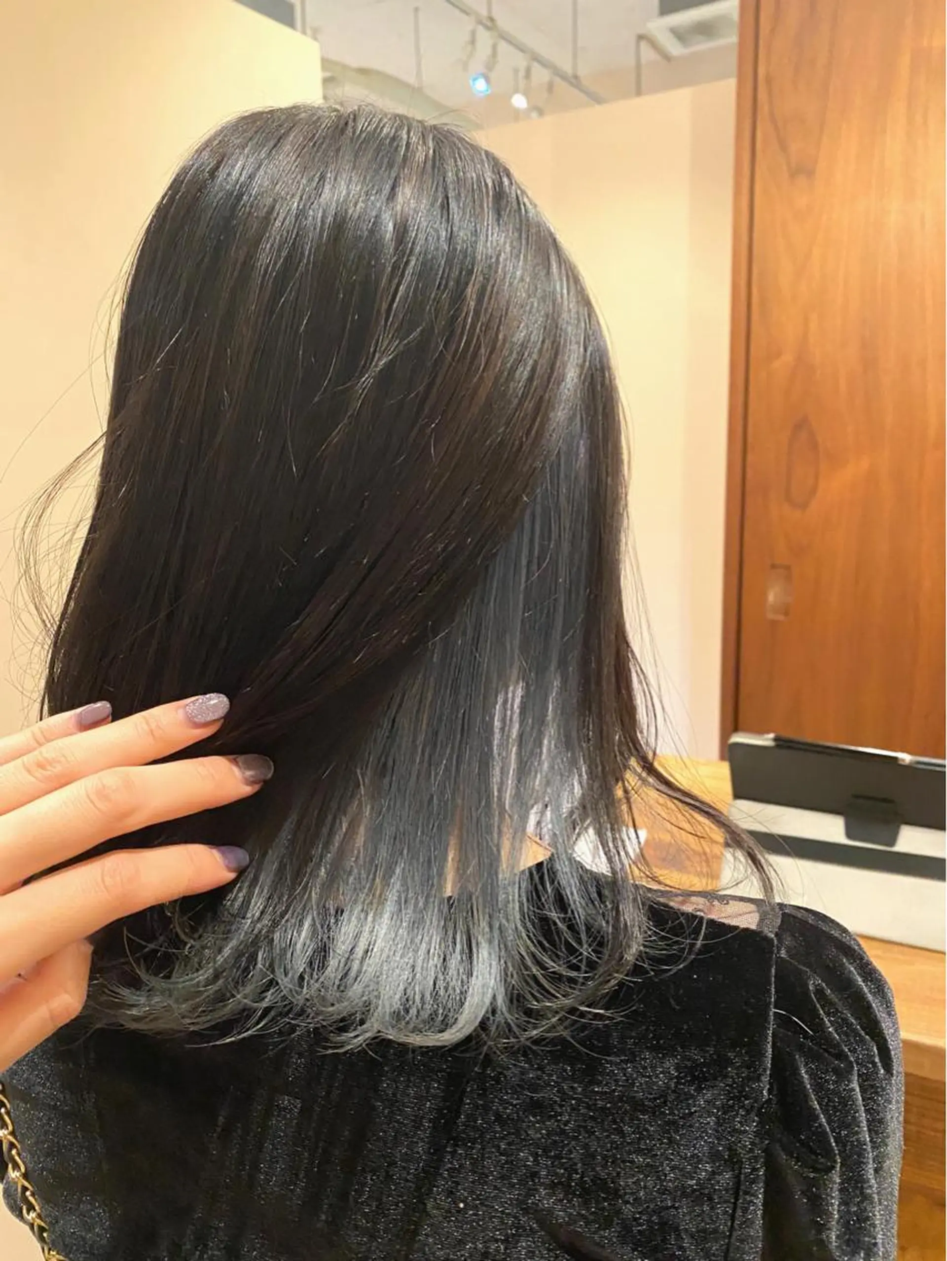 ミディアム 田中 恭子のヘアスタイル