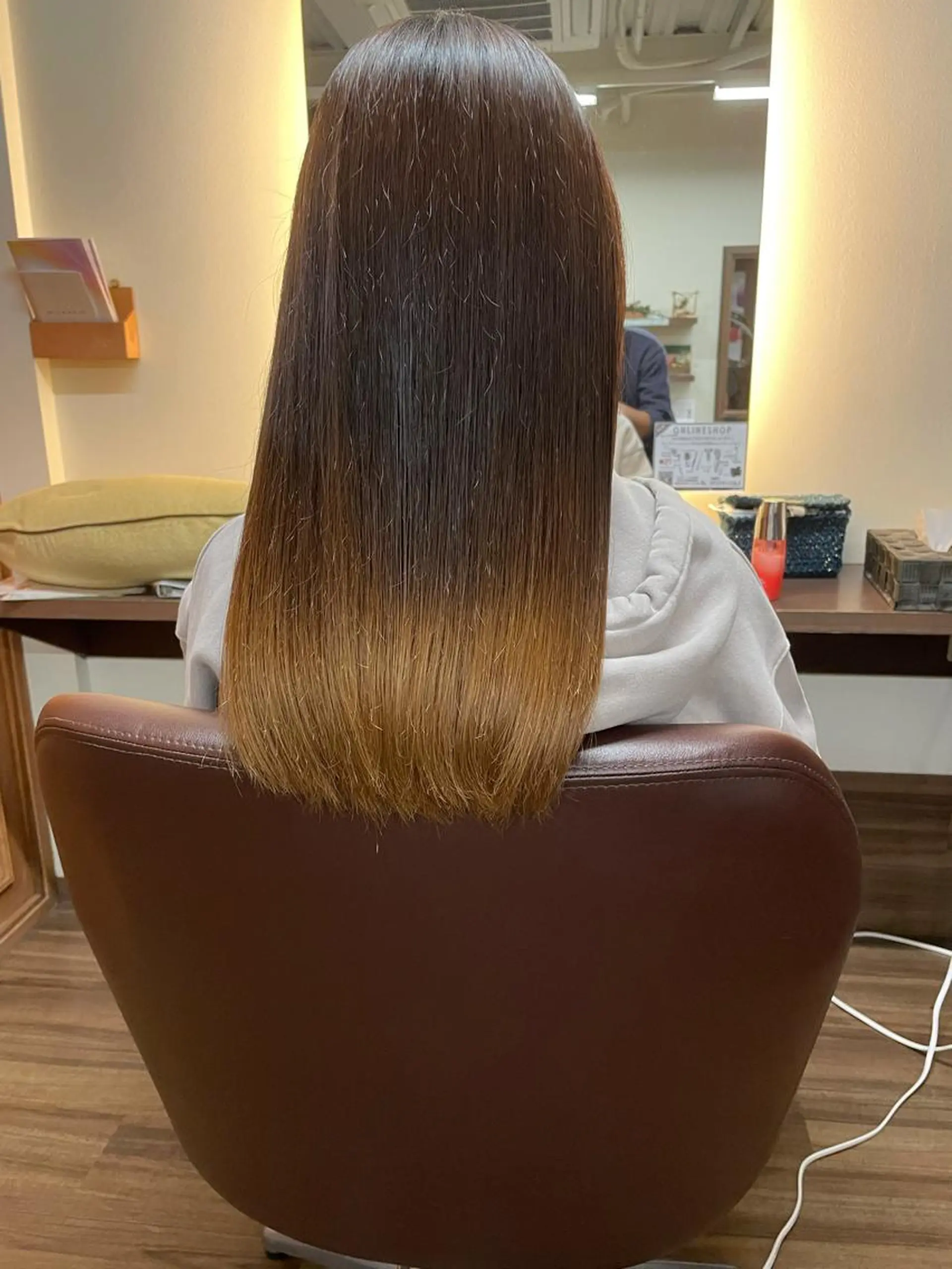 ロング カラー ヘアカラー トリートメント 山本 純平のヘアスタイル