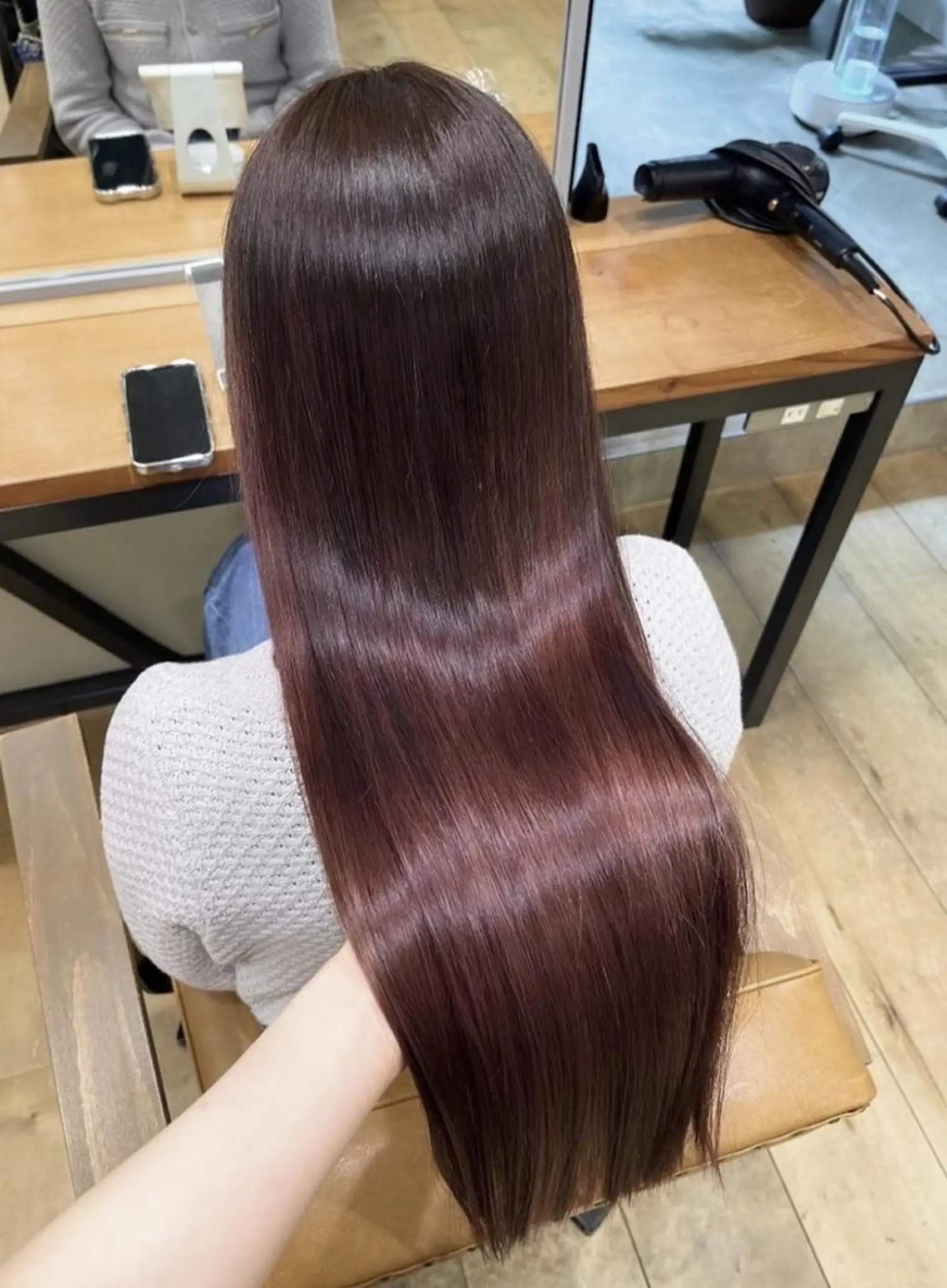 ロング カラー カシス ピンクカラー ヘアカラー トリートメント 長沢 結菜🎀のヘアスタイル