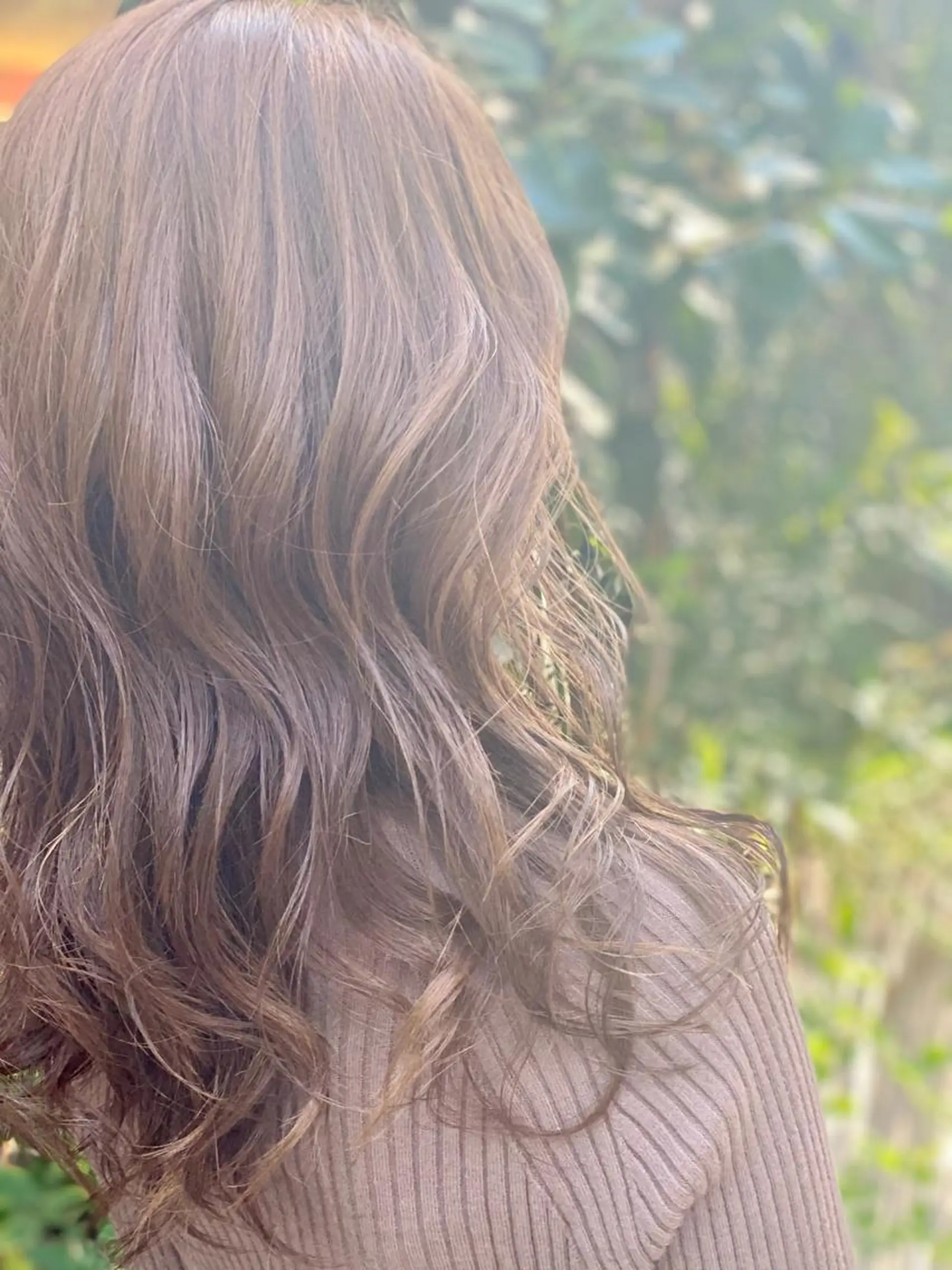 セミロング カラー 髪質改善 大内翔太のヘアスタイル