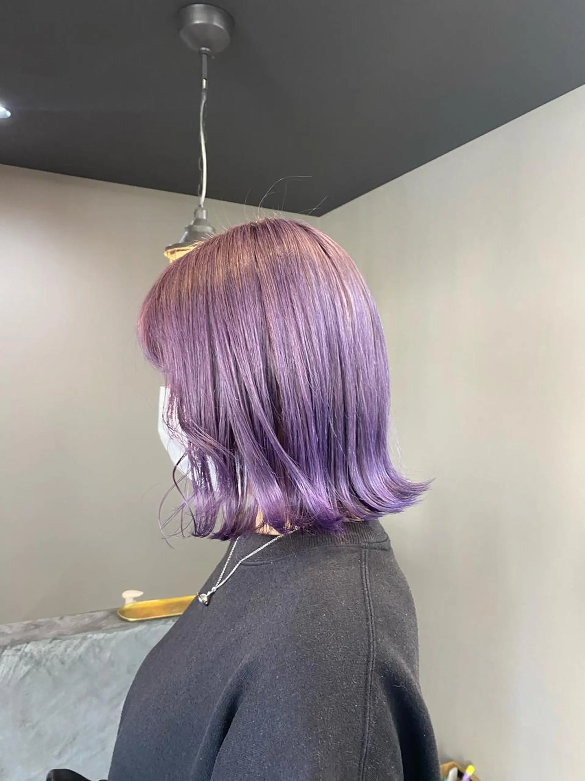 ミディアム maco 艶感ハイトーン🦋のヘアスタイル