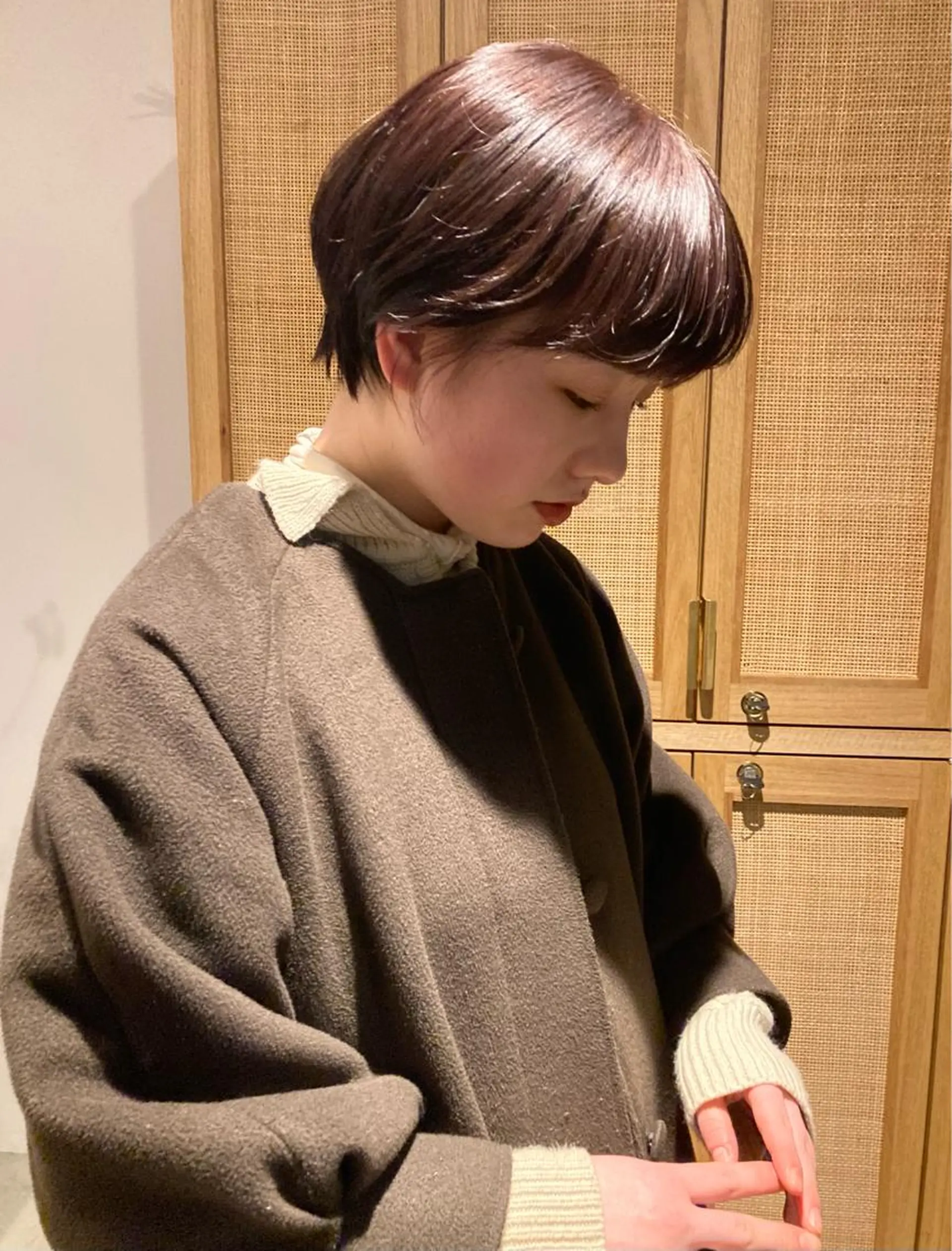 ショート カラー カワサキ カエデのヘアスタイル