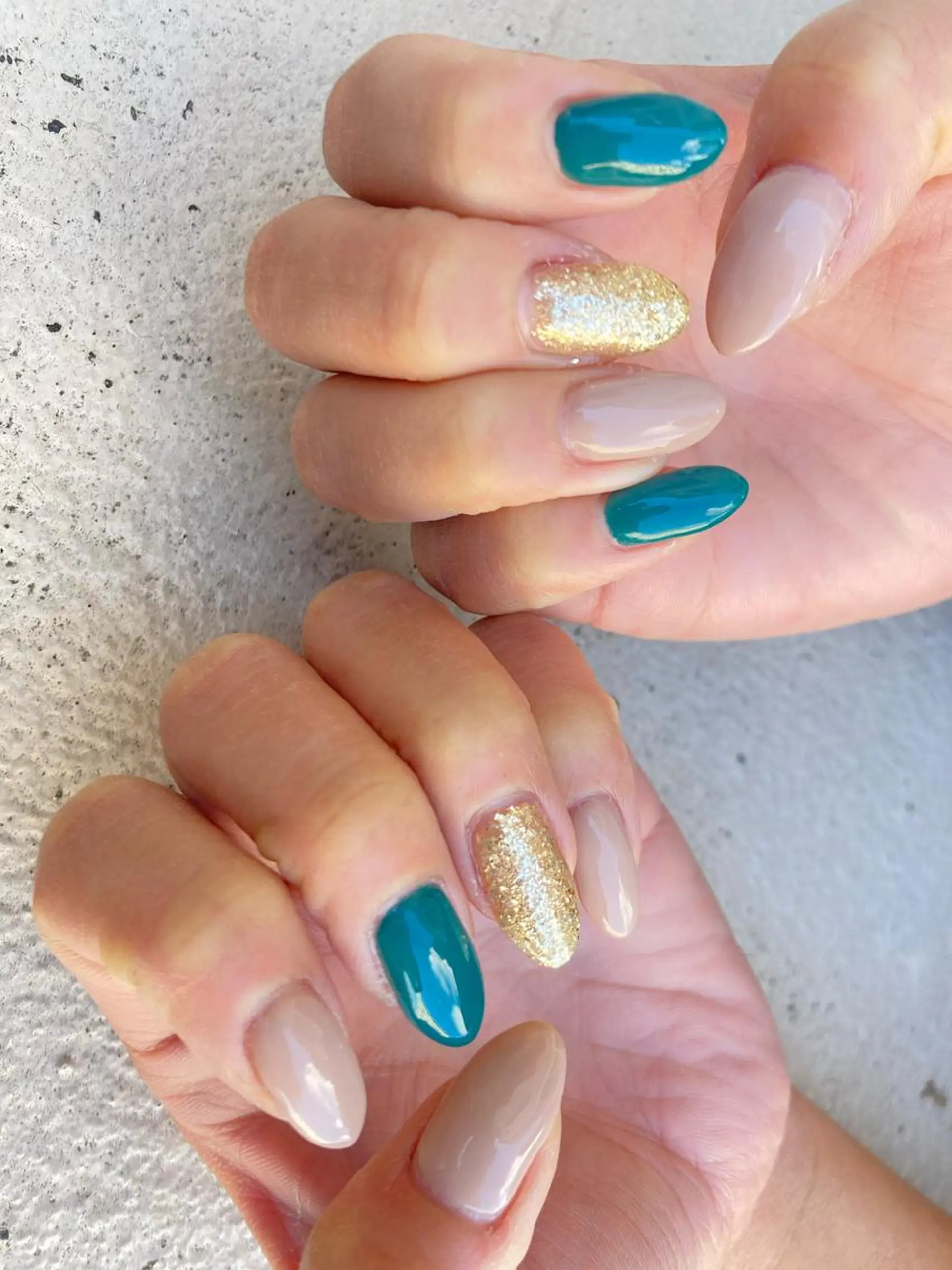 ミディアム ネイル ハンドネイル フットネイル ✴︎ Delightのネイルデザイン