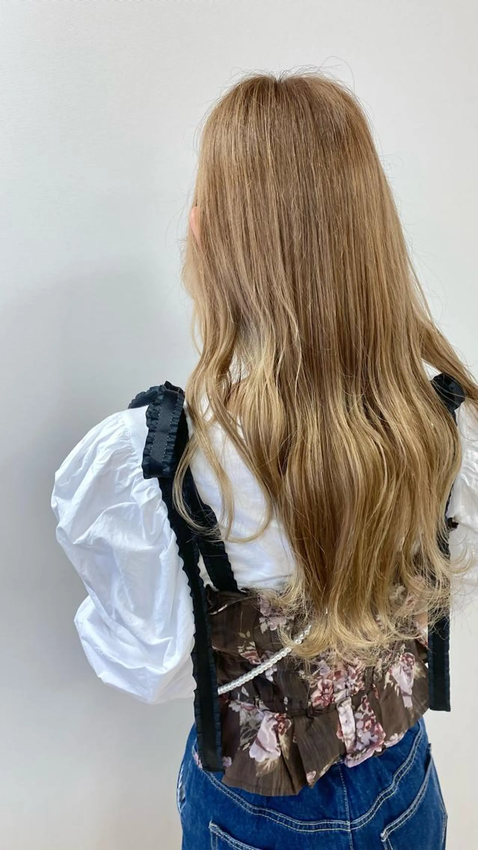 ロング カラー ベージュカラー ブリーチ ヘアカラー トリートメント ヘアセット ハイトーン/ウルフ /レイヤー/坂野幸伸のヘアスタイル