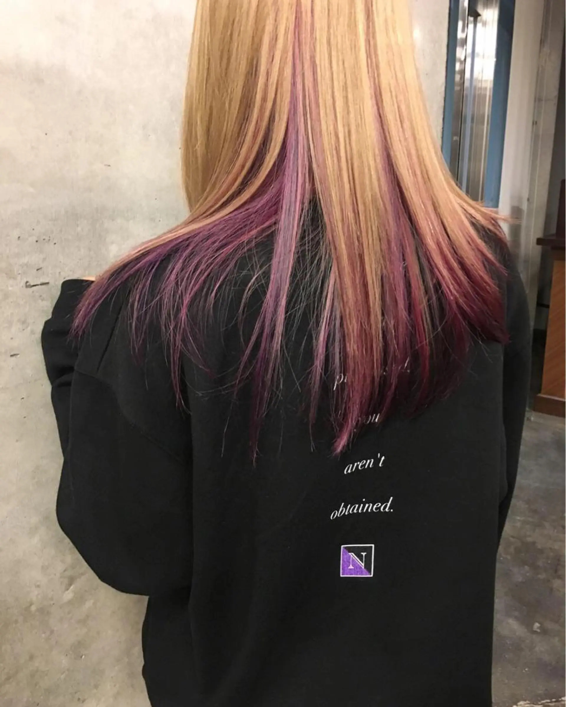 ロング カラー ブロンド ハイトーンカラー インナーカラー “ミニモ最高評価獲得 “代表"Kohei"のヘアスタイル