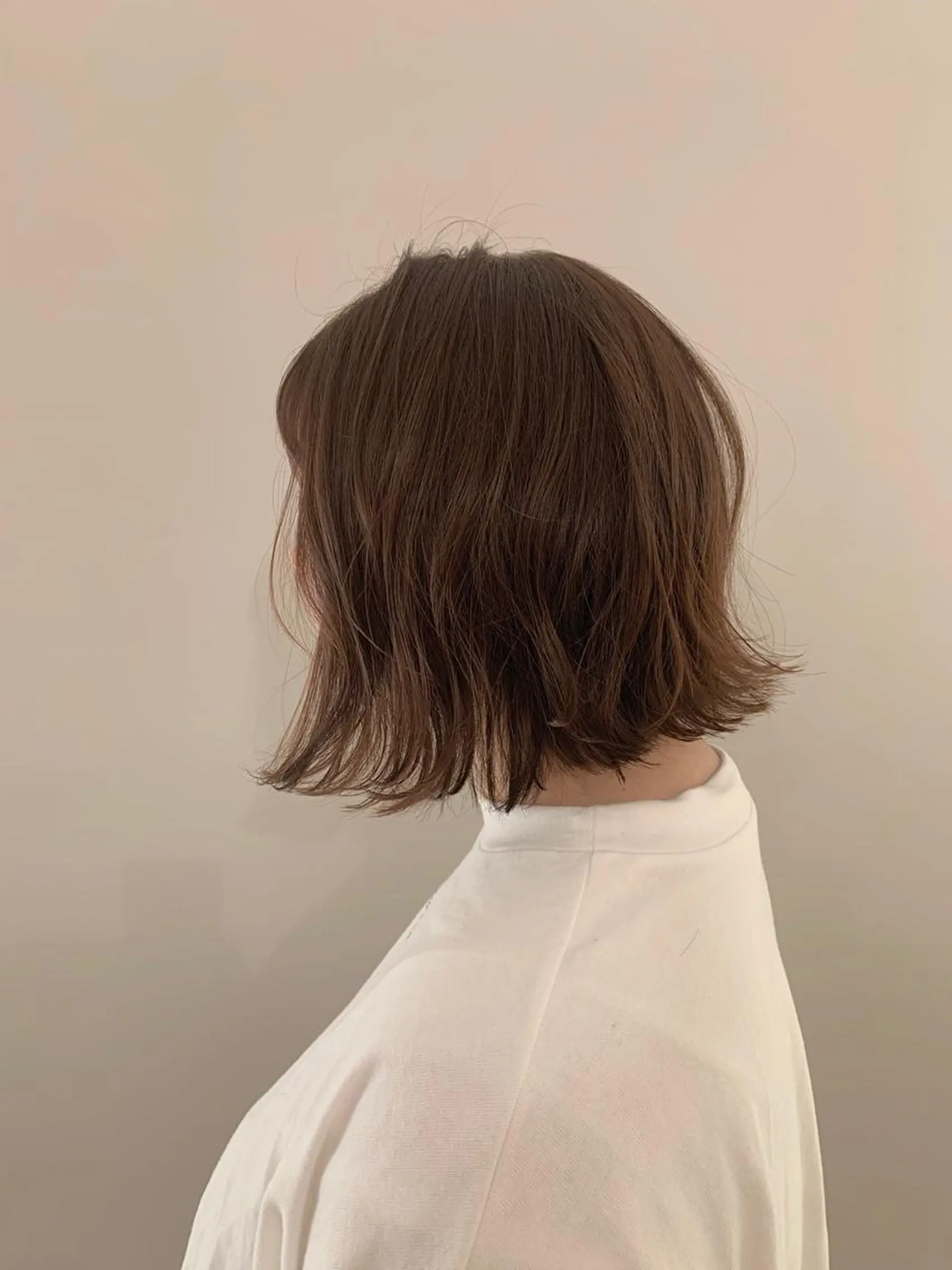 ショート カラー パーマ ヘアアレンジ ベージュカラー ボブ 加藤 綾華のヘアスタイル