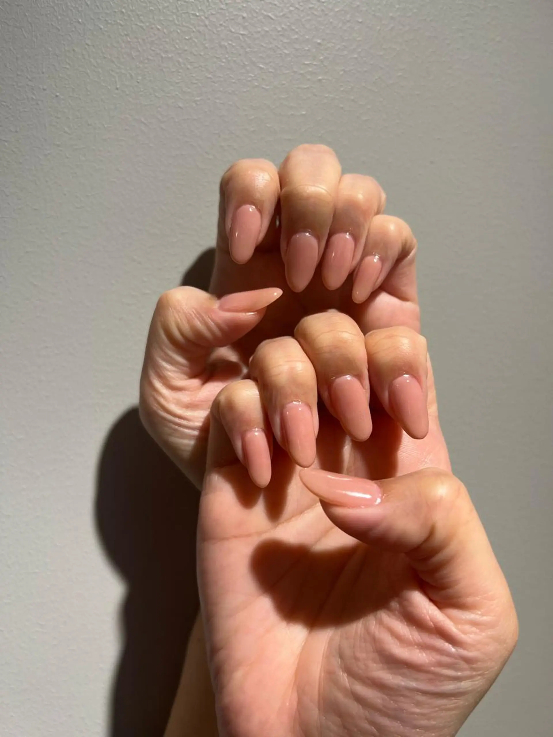 ネイル シンプルネイル ヘアメイクネイリスト 💄💅hidemiのヘアスタイル