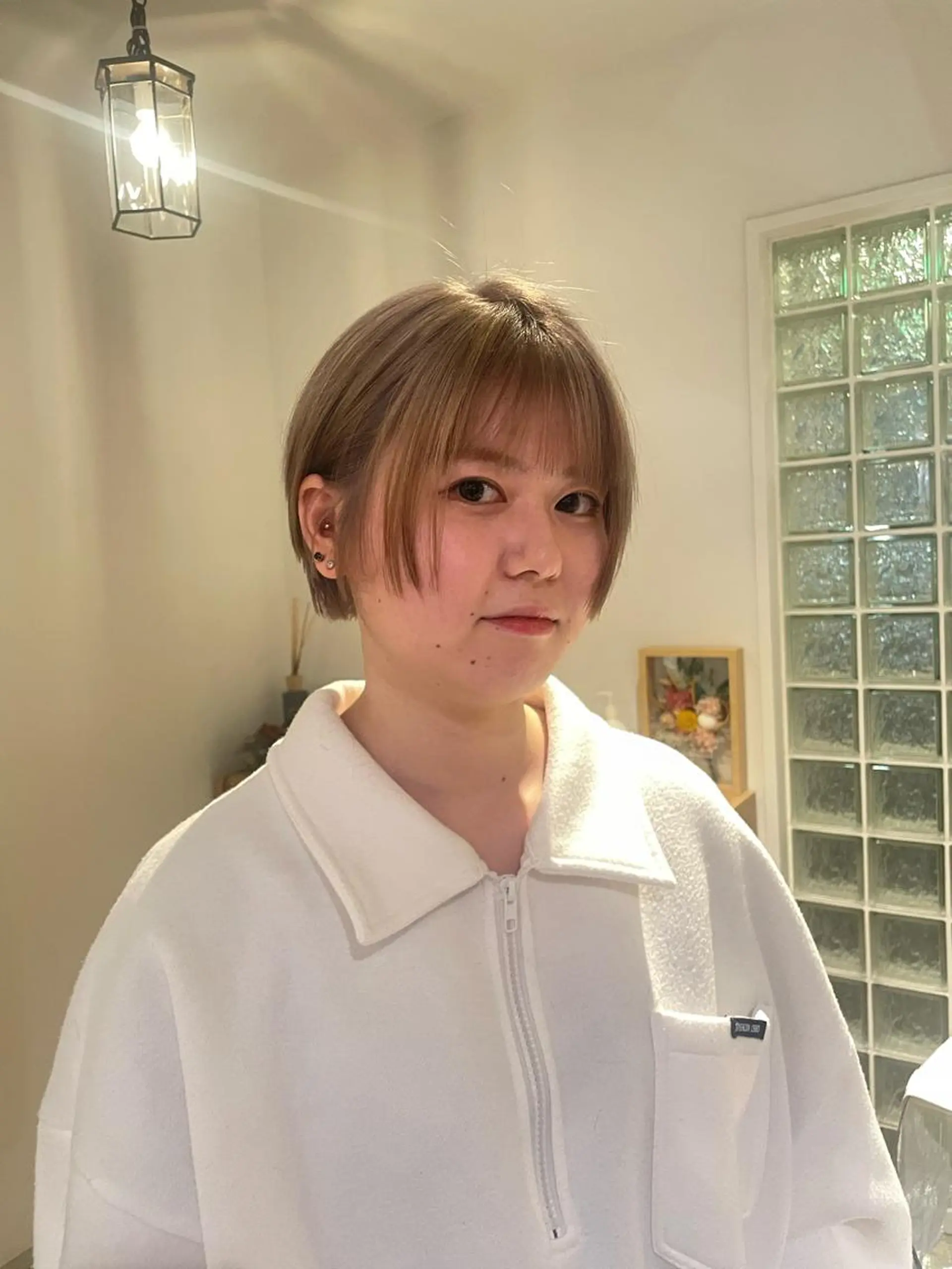 ショート ショートヘア 柔らかレイヤー× 透け感カラー/SUのヘアスタイル