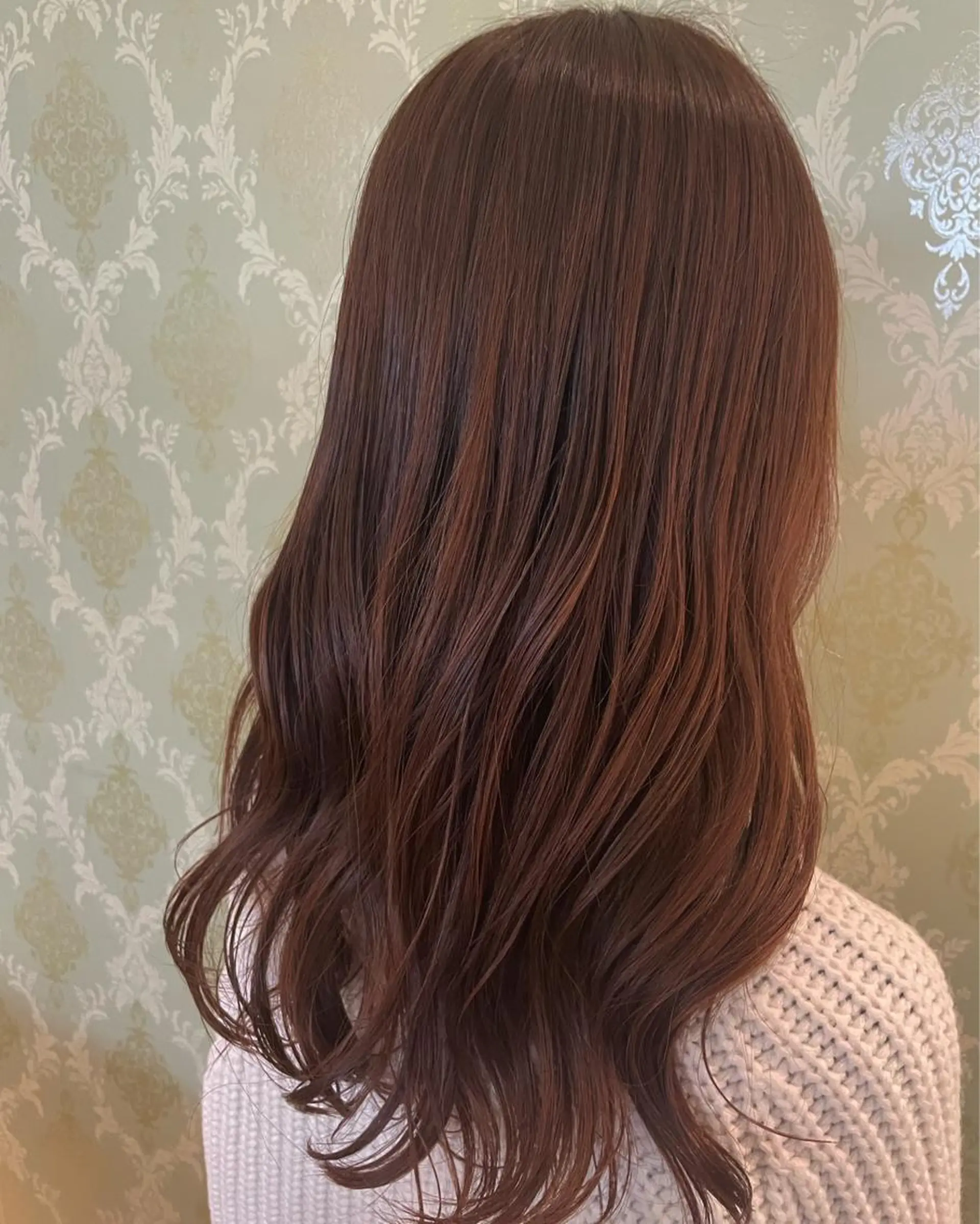 ロング カラー ブラウンカラー チョコレートブラウン EARTH中島 秋桜久のヘアスタイル