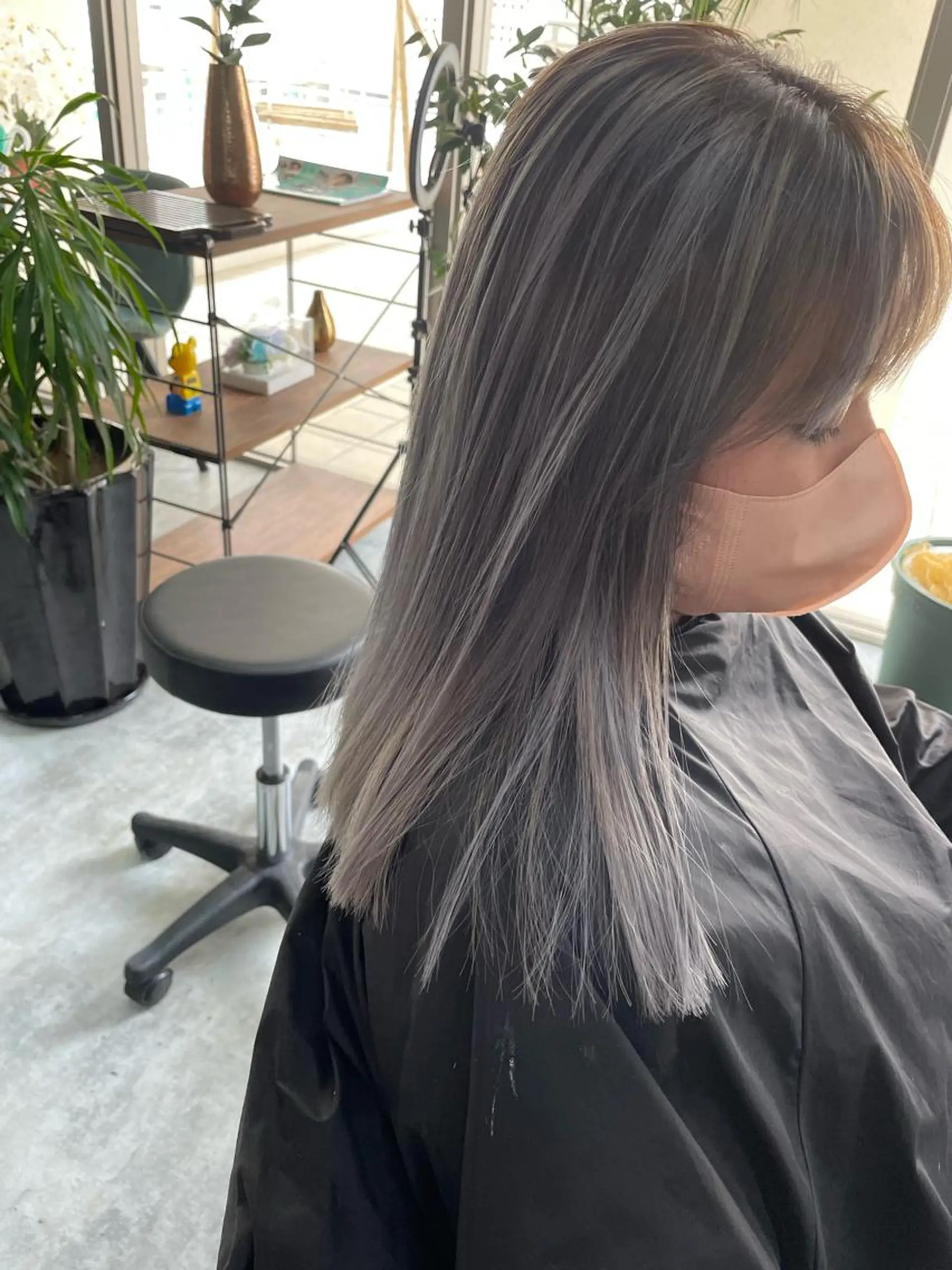 ロング アッシュ 韓国風カラー ボブ ハイライト 韓国風ヘア andKおもろまち店 艶ダブルカラー✨のヘアスタイル