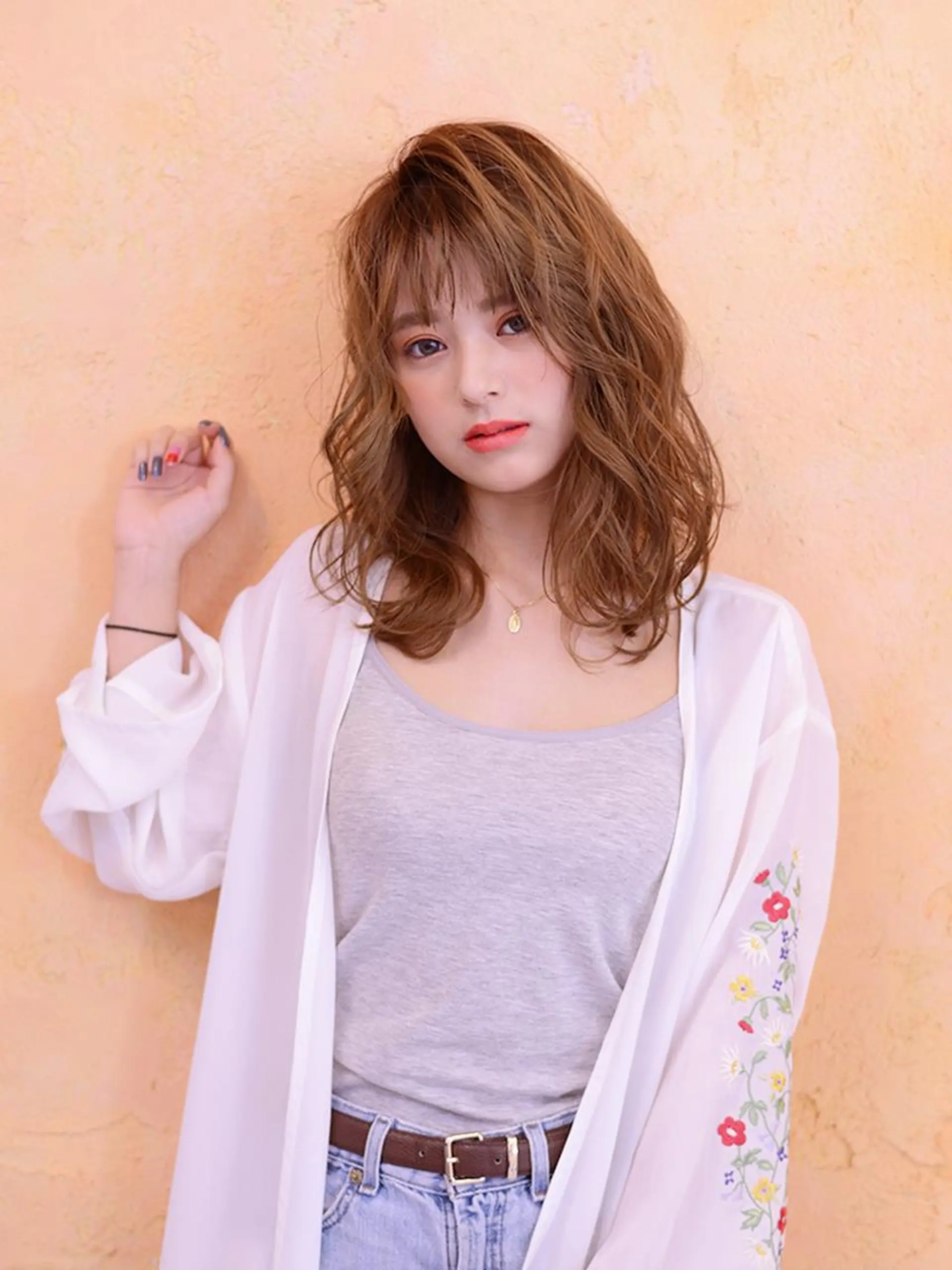 カラー 高岡 杏実のヘアスタイル