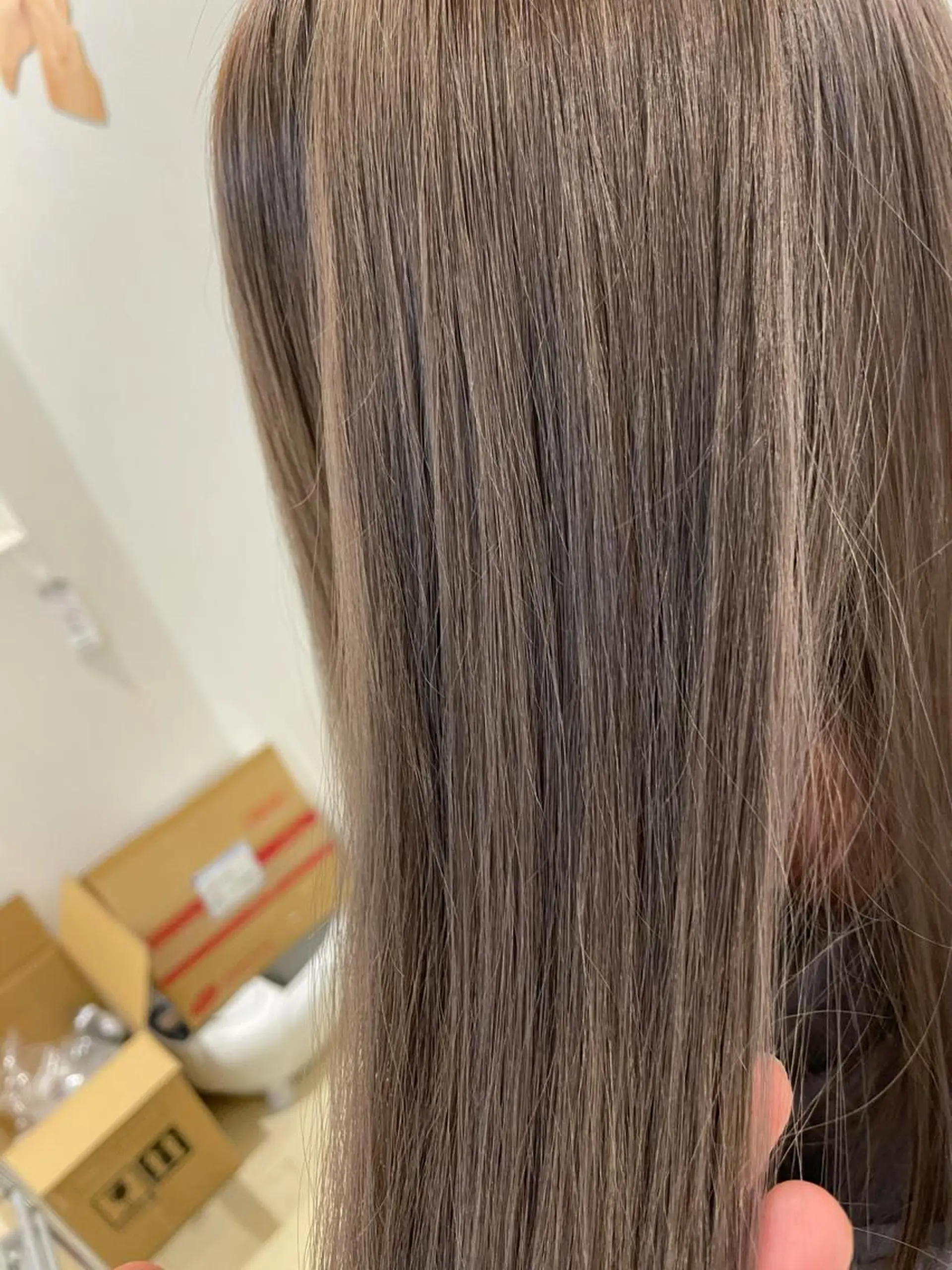 カラー ヘアカラー 飛來 藤本のヘアスタイル