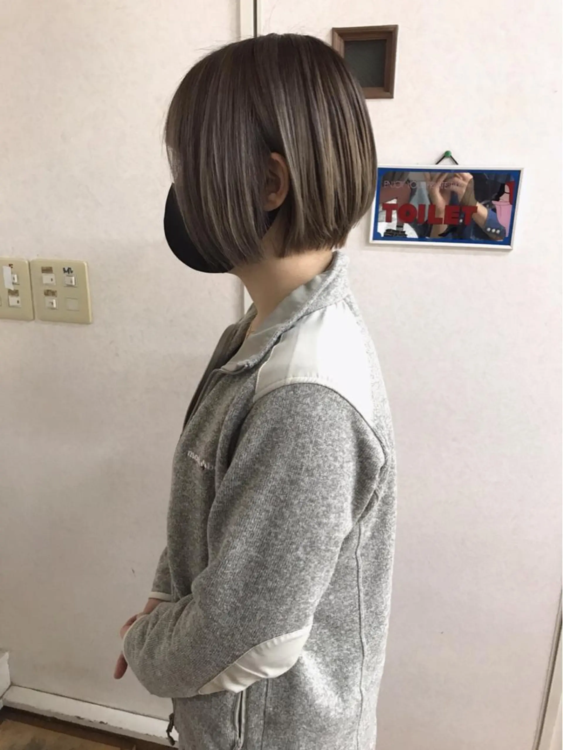 ショート ショートボブ アッシュ ボブ ハイライト ショートヘア ヘアカラー 三輪 太一のヘアスタイル