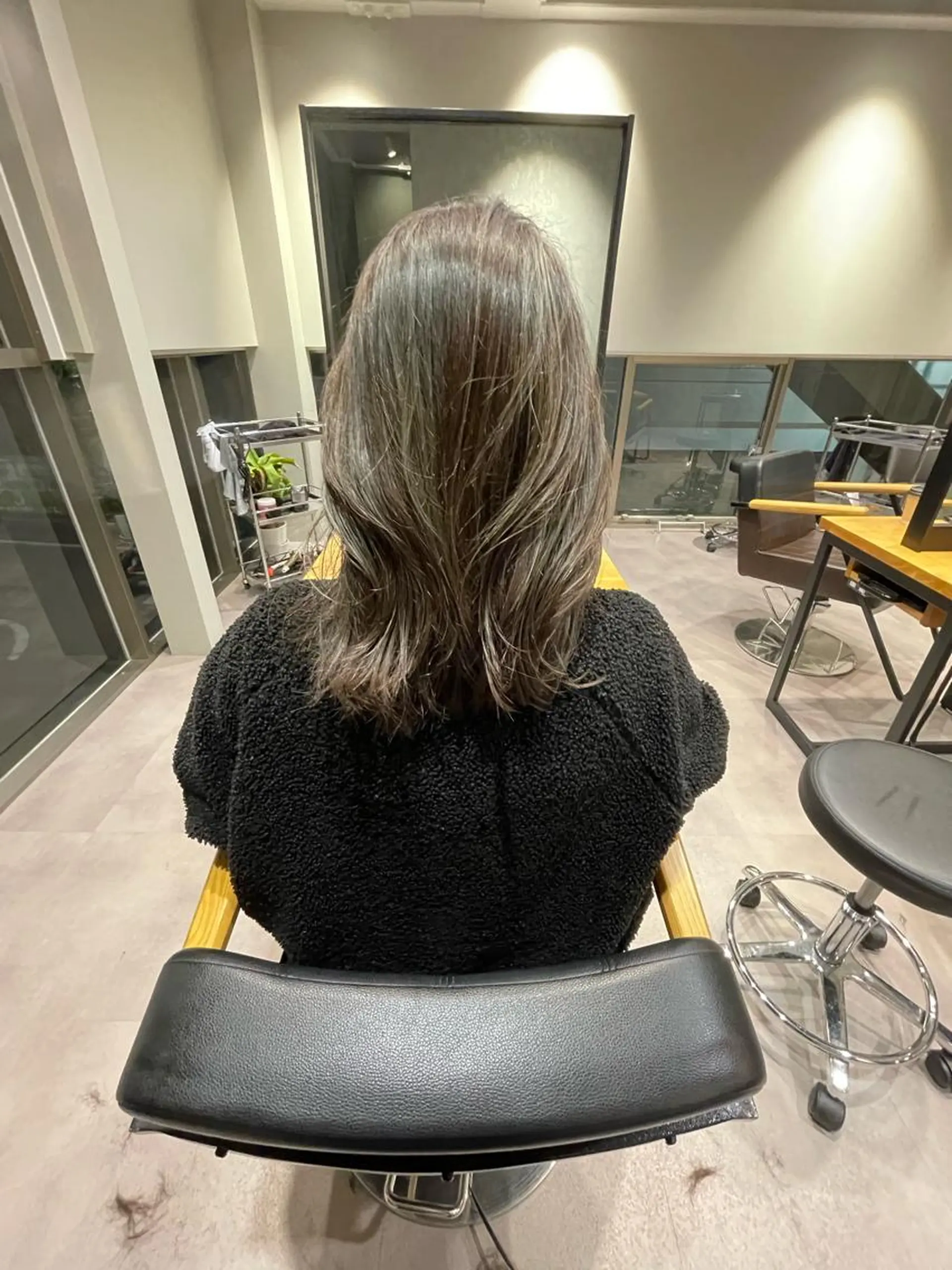 セミロング カラー アッシュ ブリーチ ケアブリーチ ショコラグレージュ ダークアッシュ ヘアカラー 韓国風/オシャレ /縮毛矯正/滝口琴未のヘアスタイル