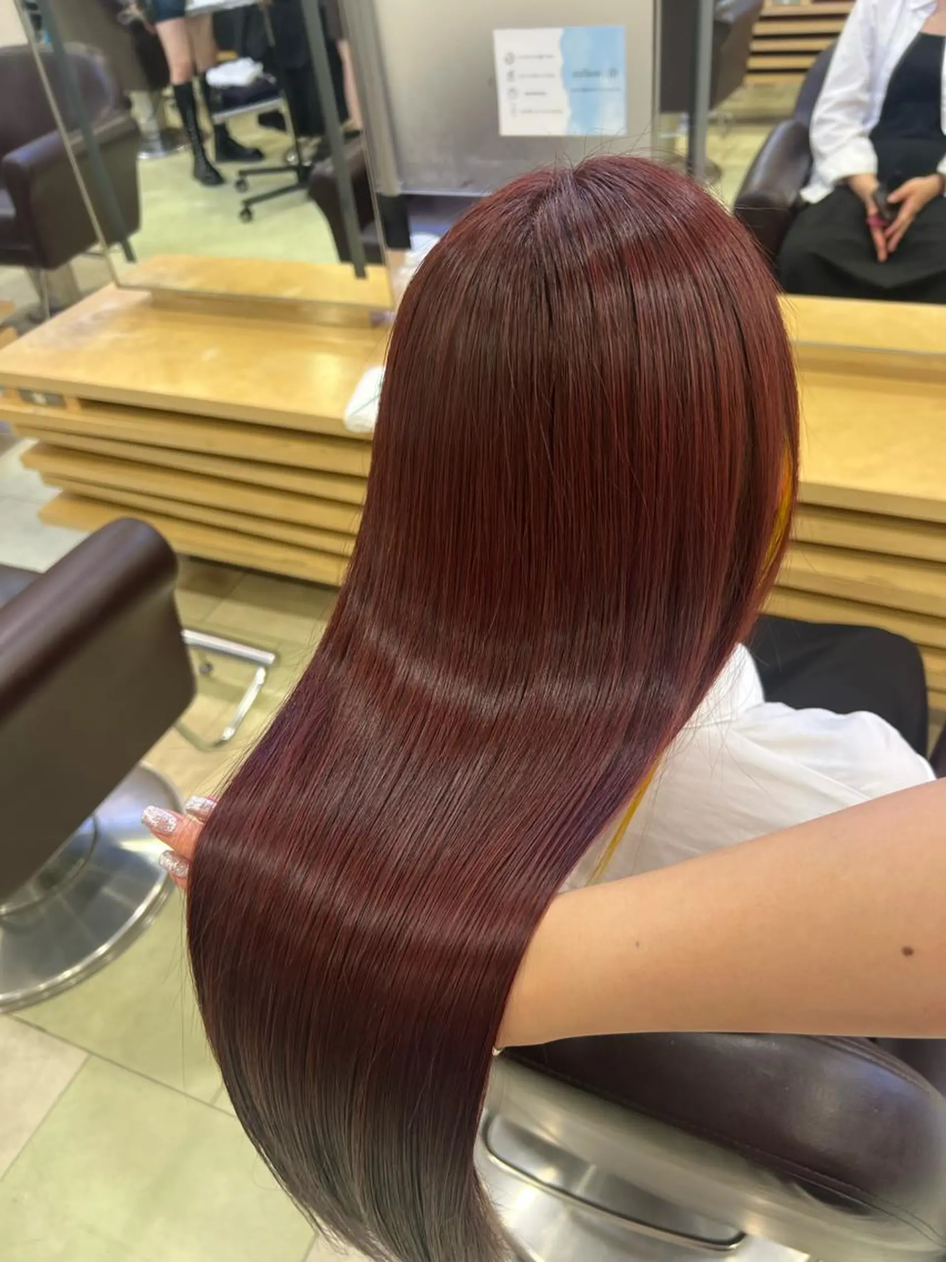 ミディアム 暖色ｶﾗｰ/ﾚｲﾔｰ ｶｯﾄ/Yunaのヘアスタイル