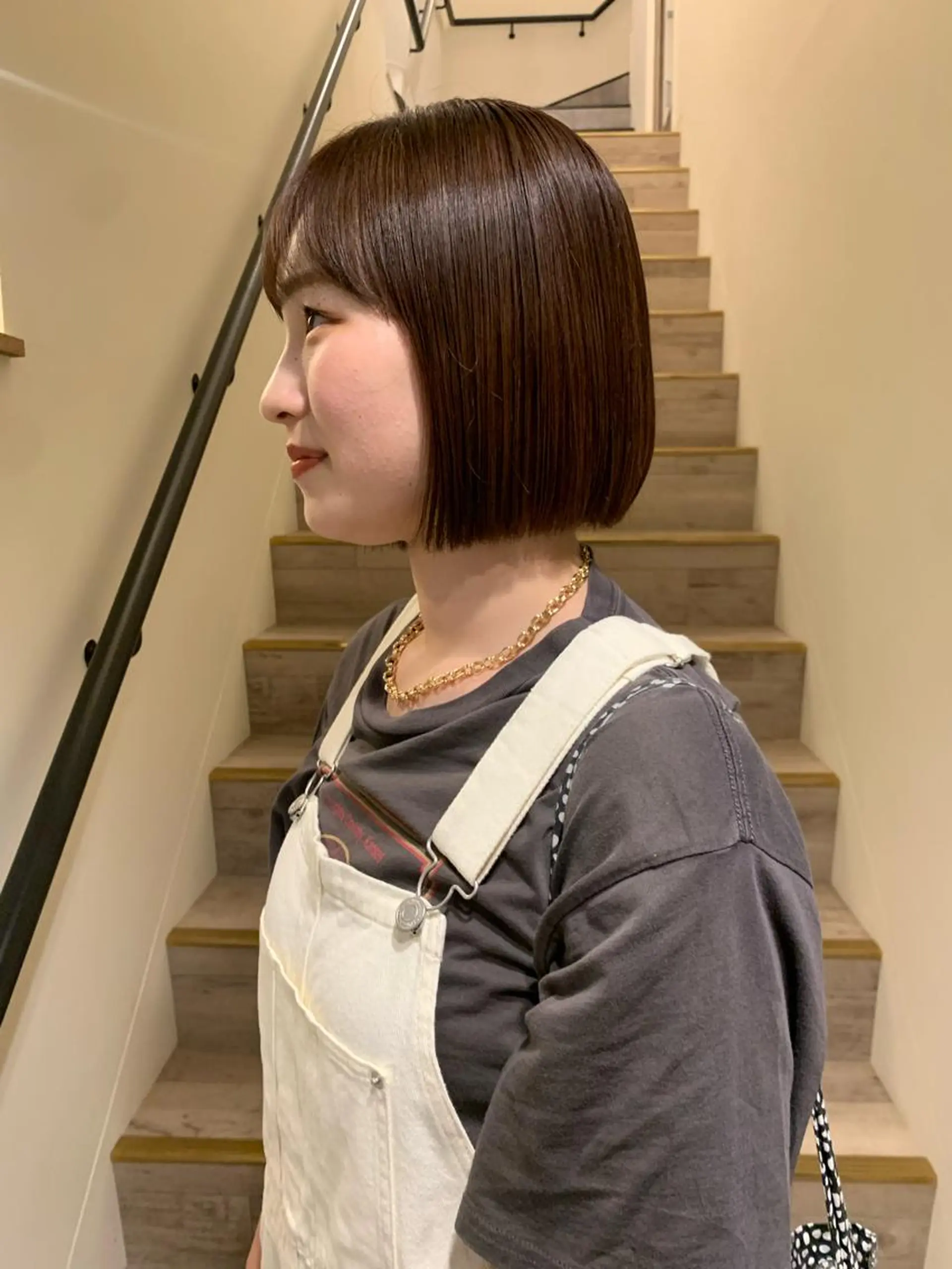 ショート ボブ ヘアカラー 落合希 Olivebeigeのヘアスタイル