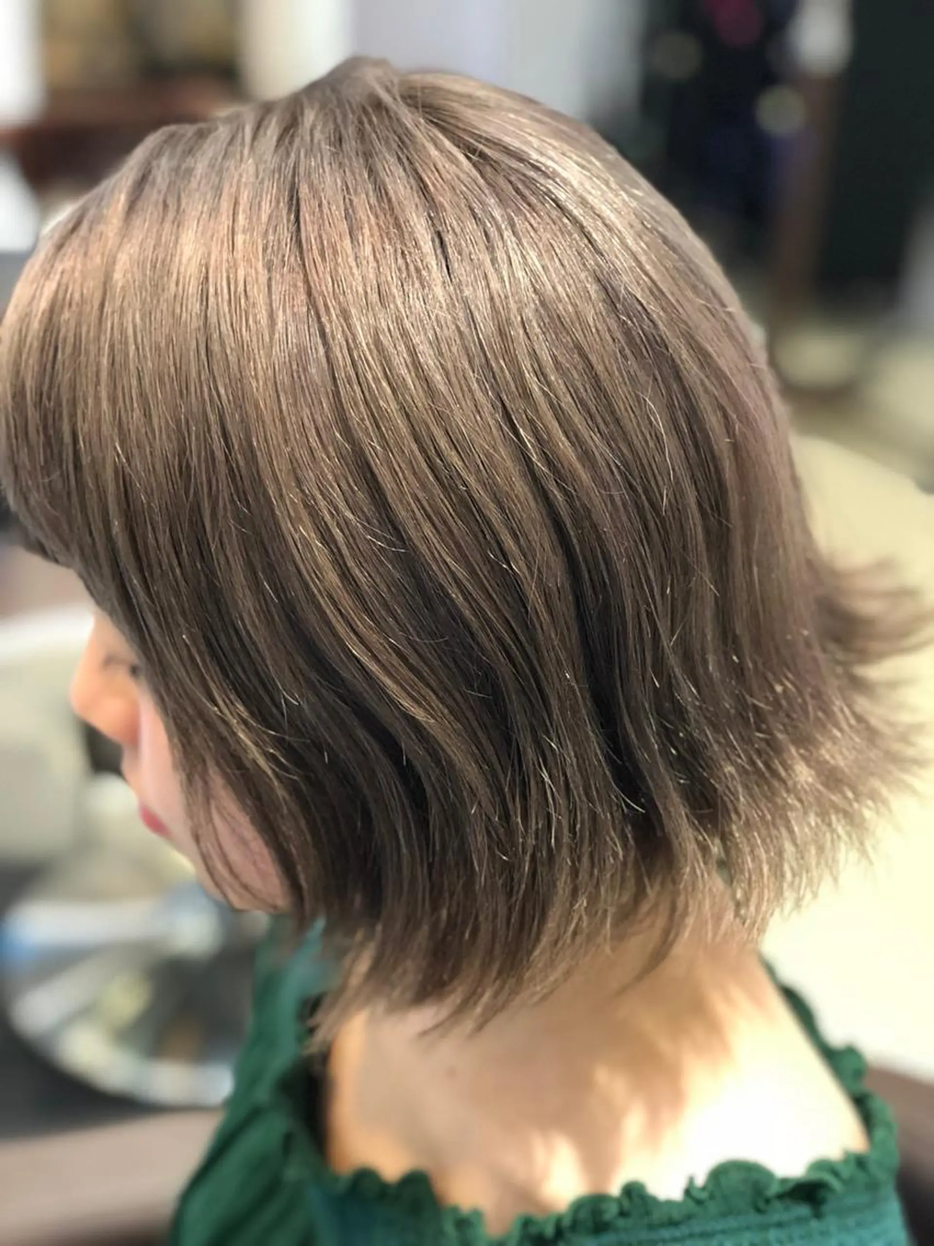 ミディアム カラー ベージュカラー ミルクティーベージュ 羽澤 亨威【髪質改善】のヘアスタイル