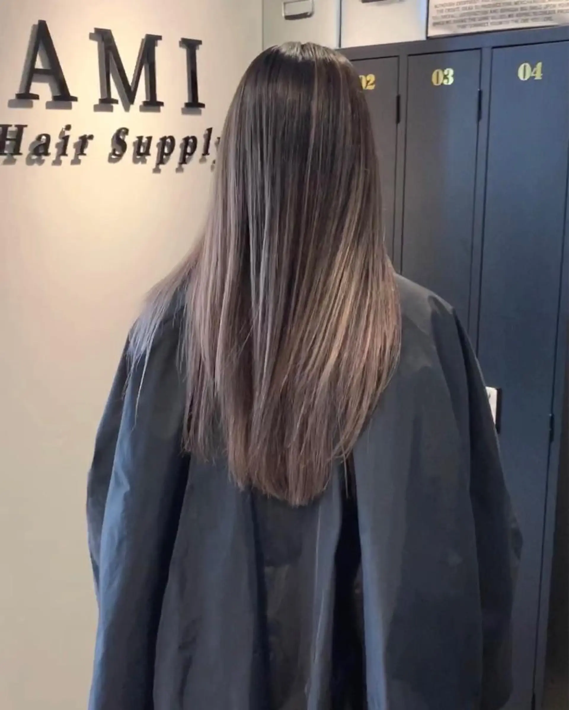 ロング カラー バレイヤージュ レイヤーカット YUSUKE レイヤーカットカラーのヘアスタイル