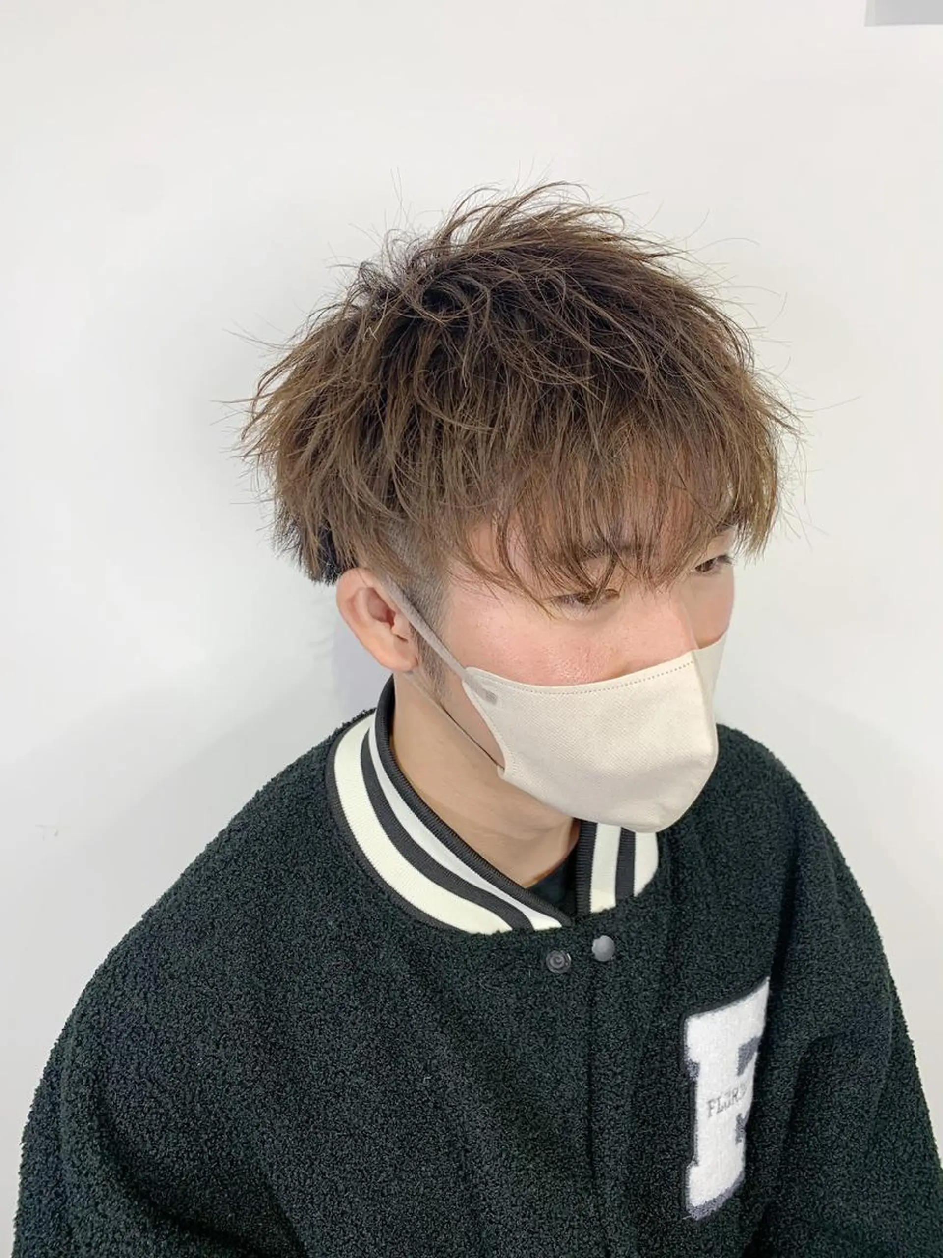 ショート 外国人風カラー ハイライト レイヤーカット 師藤 達也のヘアスタイル