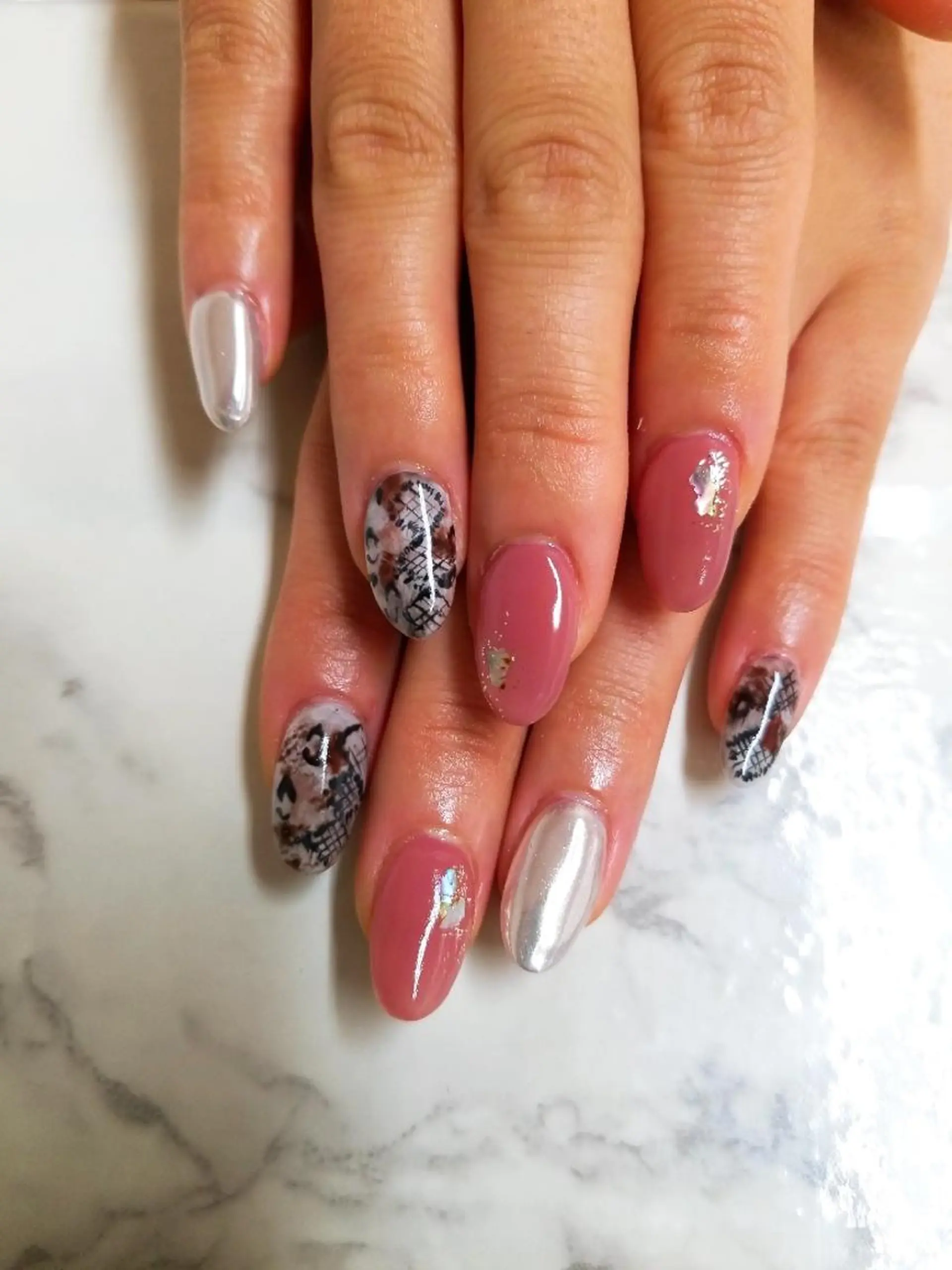 ネイル アートネイル ジェルネイル 持ち込み ニュアンスネイル パラジェル 河野ちえ (雑誌掲載サロン)のネイルデザイン