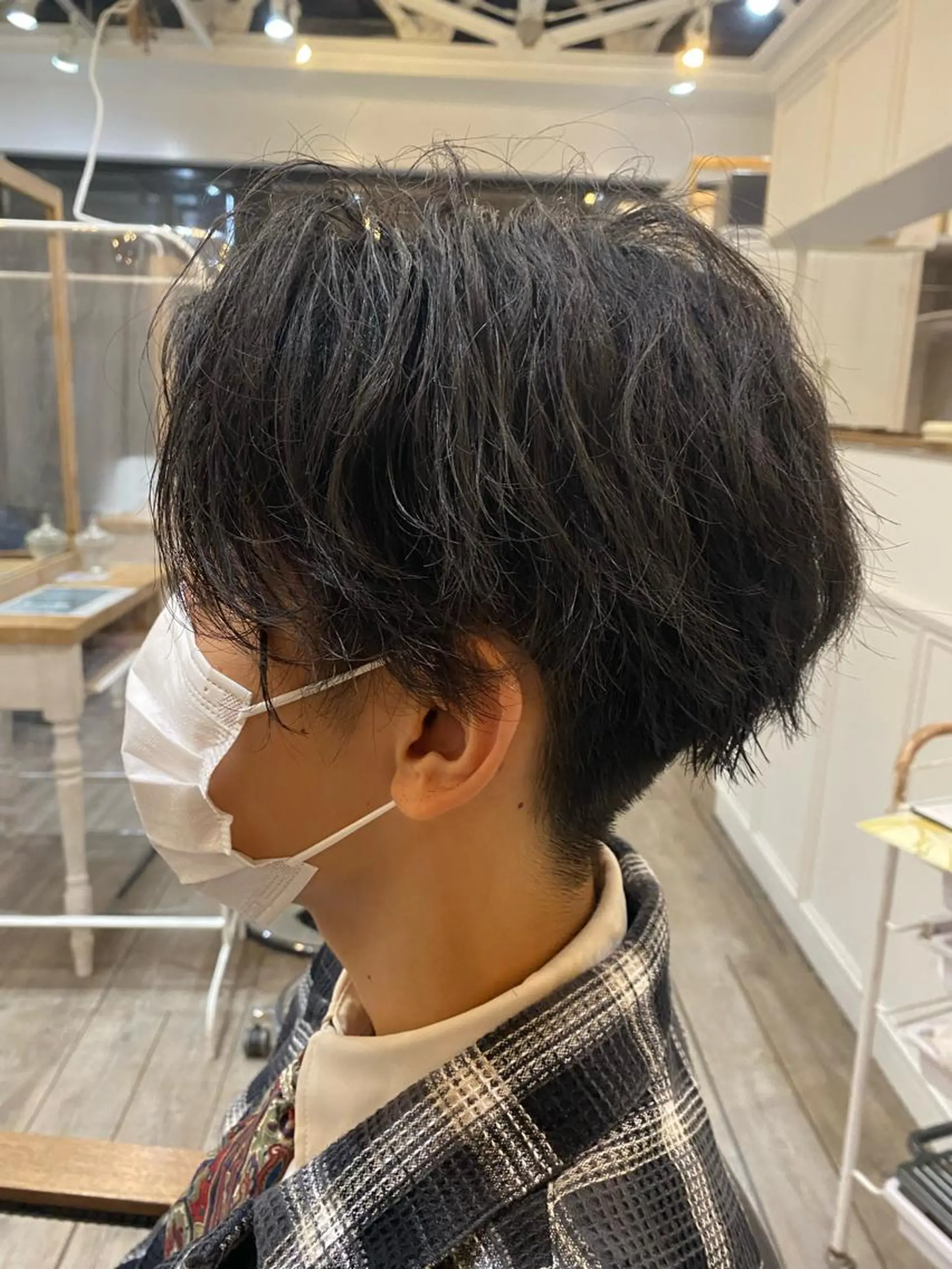 ミディアム メンズ センターパート 刈り上げ kanon♡ 暖色カラー‎🤍のヘアスタイル