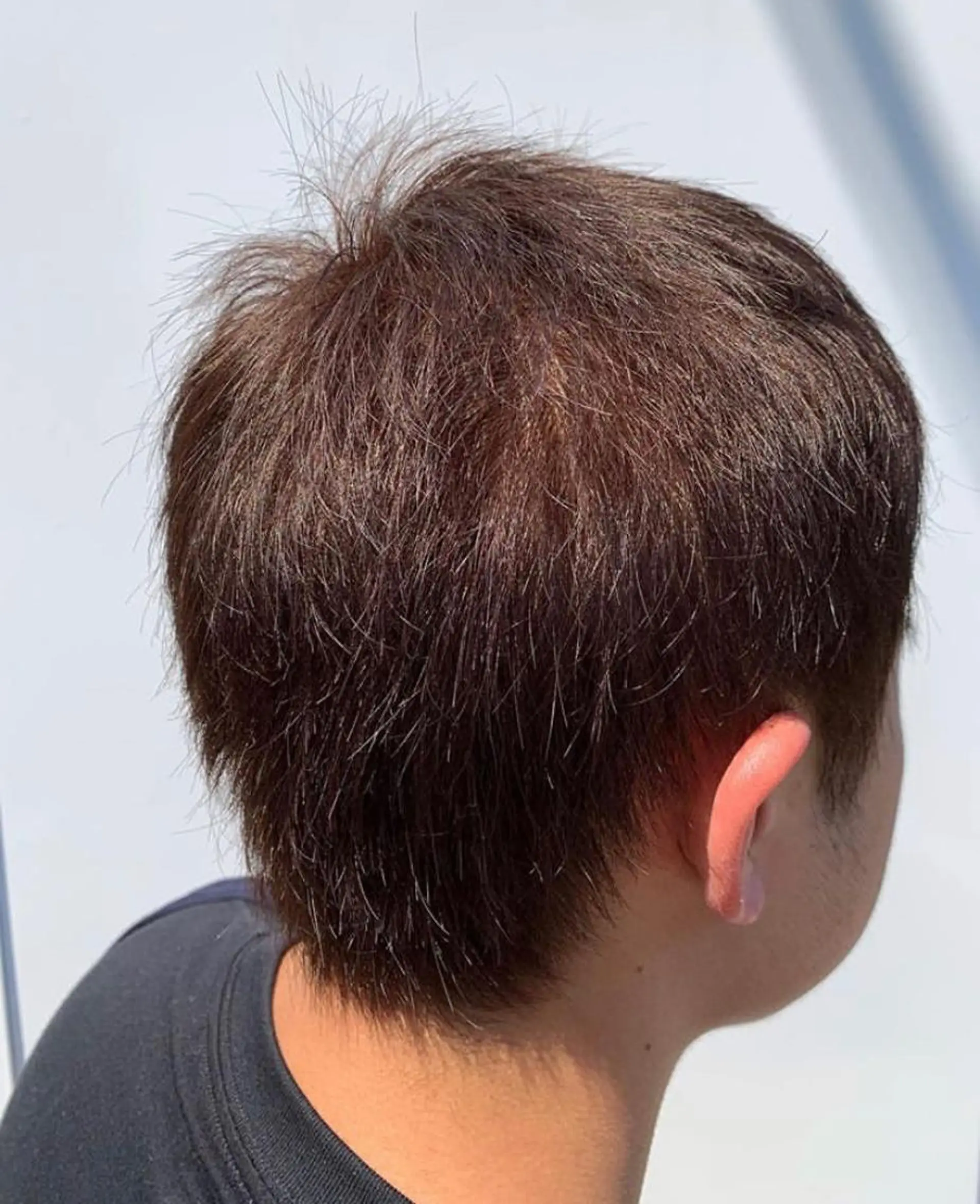 ショート カラー メンズ メンズブリーチ ベージュカラー ブリーチ ブラウンカラー 透明感カラー 原一真/ 外国人ショートヘアのヘアスタイル