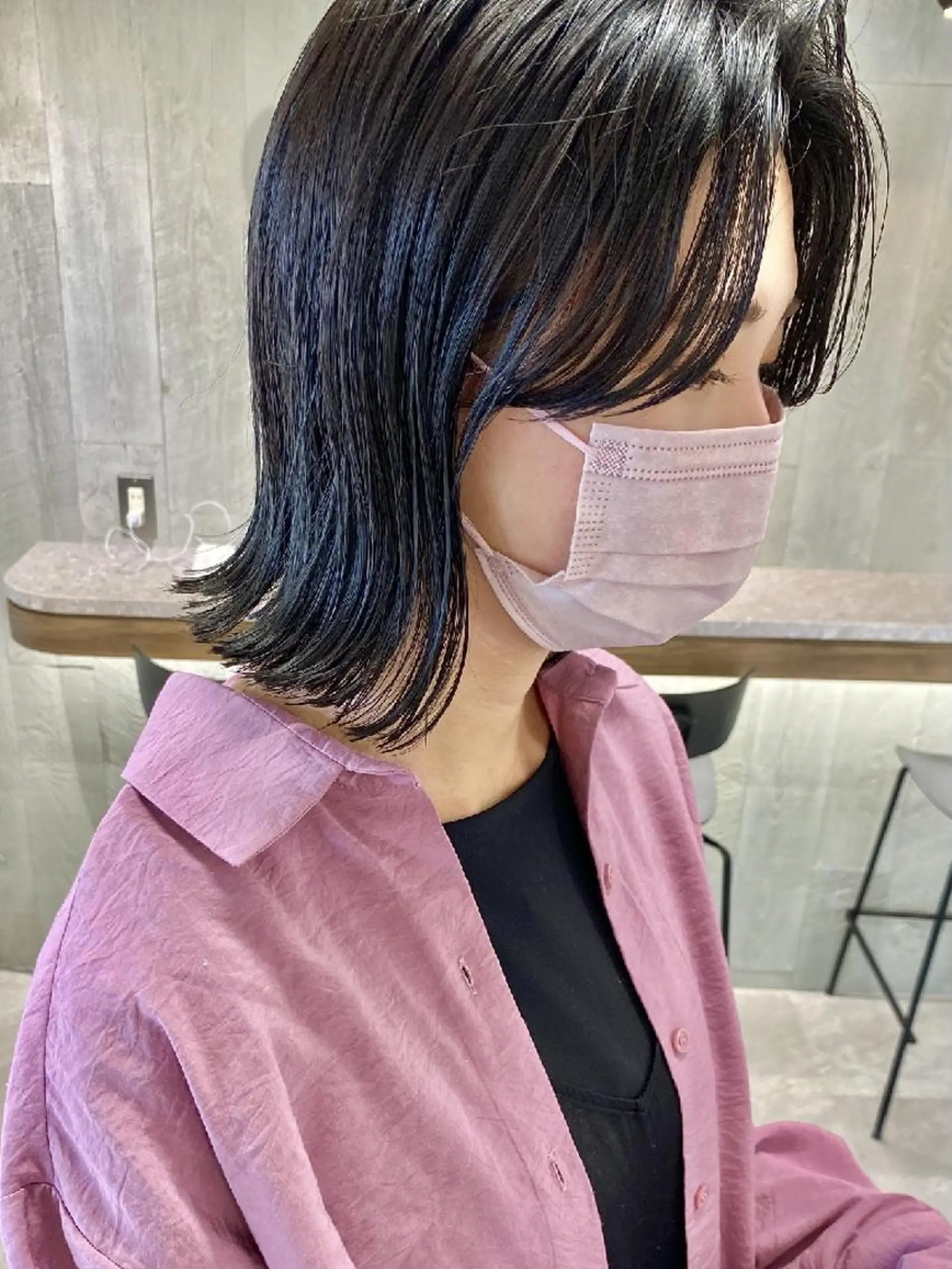 ミディアム カラー 切りっぱなしボブ ブルーカラー ブルージュ ボブ 韓国風ヘア カット ヘアカラー トリートメント メンズ&ショート LEA山村真史のヘアスタイル