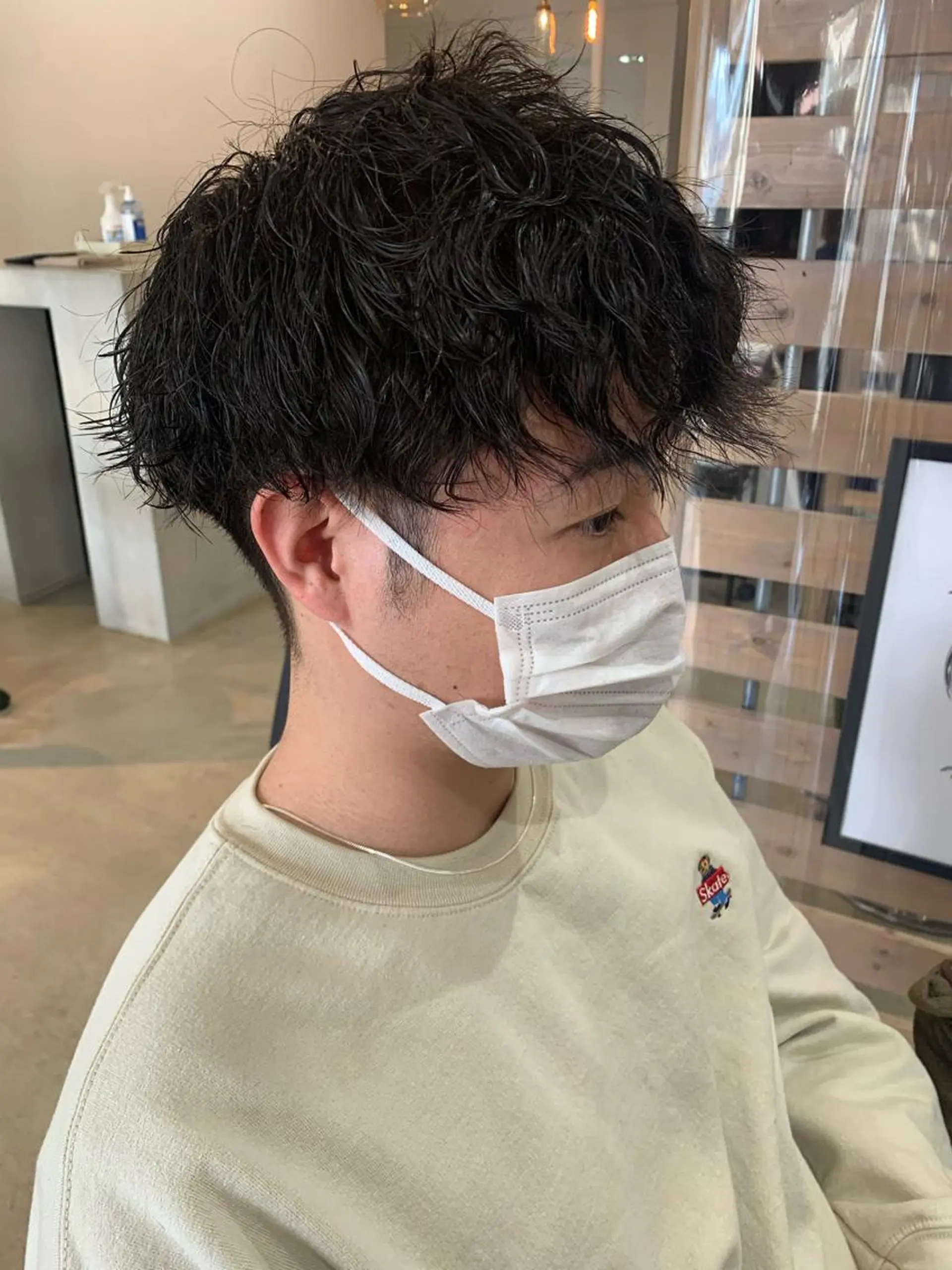 ミディアム パーマ ミディアムパーマ ツイストスパイラルパーマ スパイラルパーマ 眉毛ワックス konomiの眉毛・アイブロウイメージ