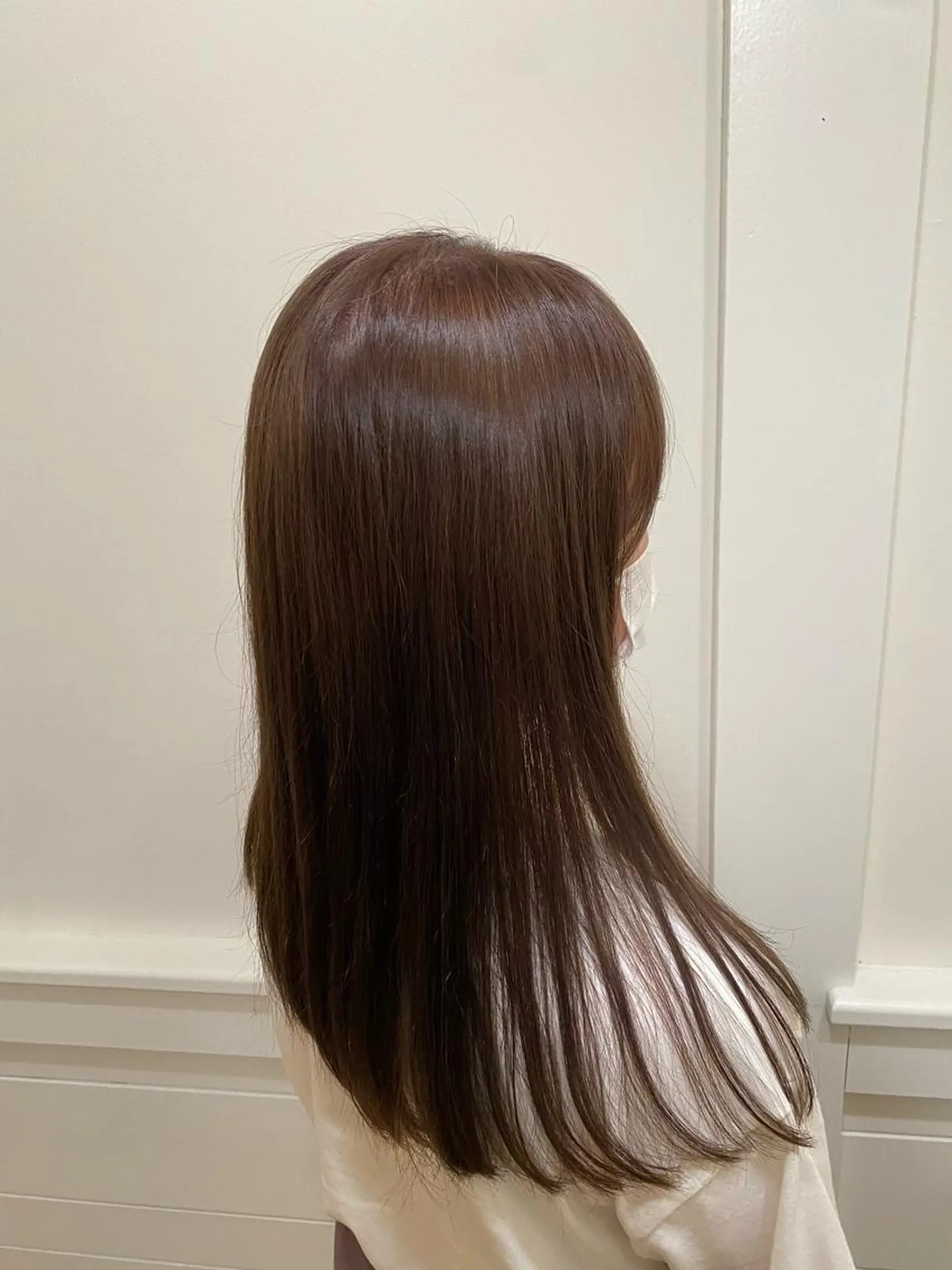 セミロング カット ヘアカラー 長芝 遥香のヘアスタイル