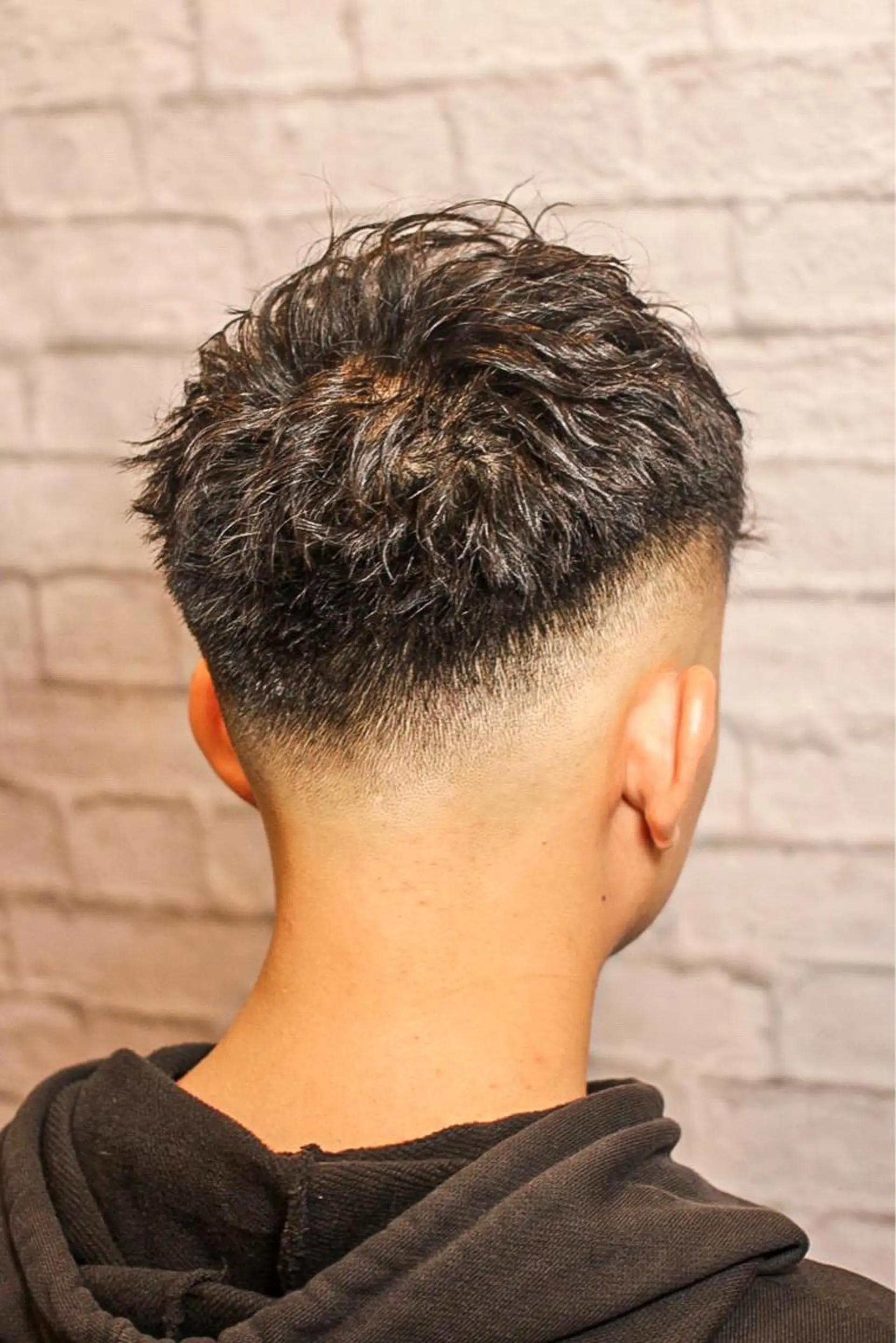 ショート パーマ メンズ メンズパーマ メンズカット 佐藤優菜のヘアスタイル