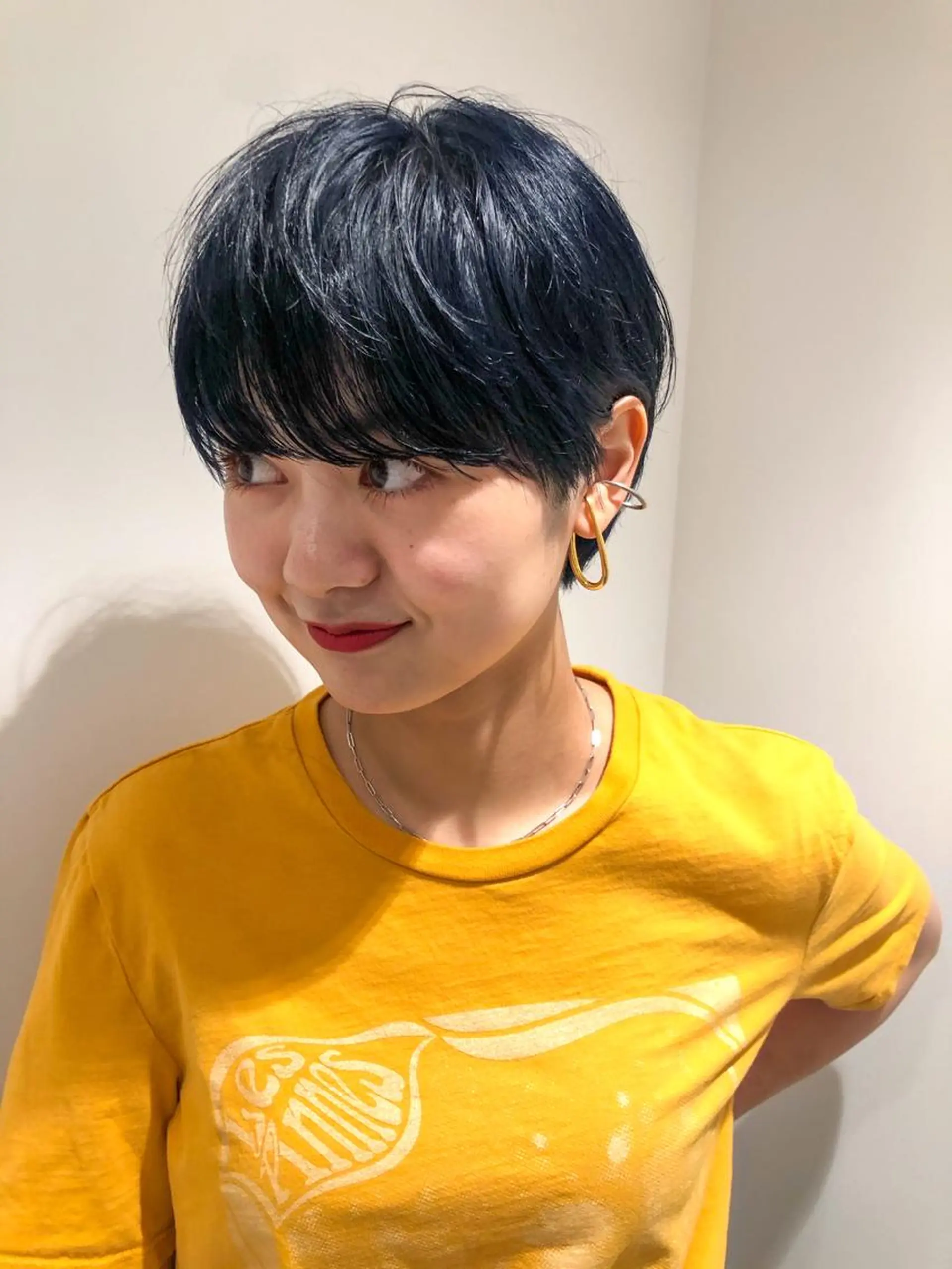 ショート カラー ブルーカラー ショートヘア カット ヘアカラー トリートメント ヘアセット センスをお届けします 大谷将生infpのヘアスタイル