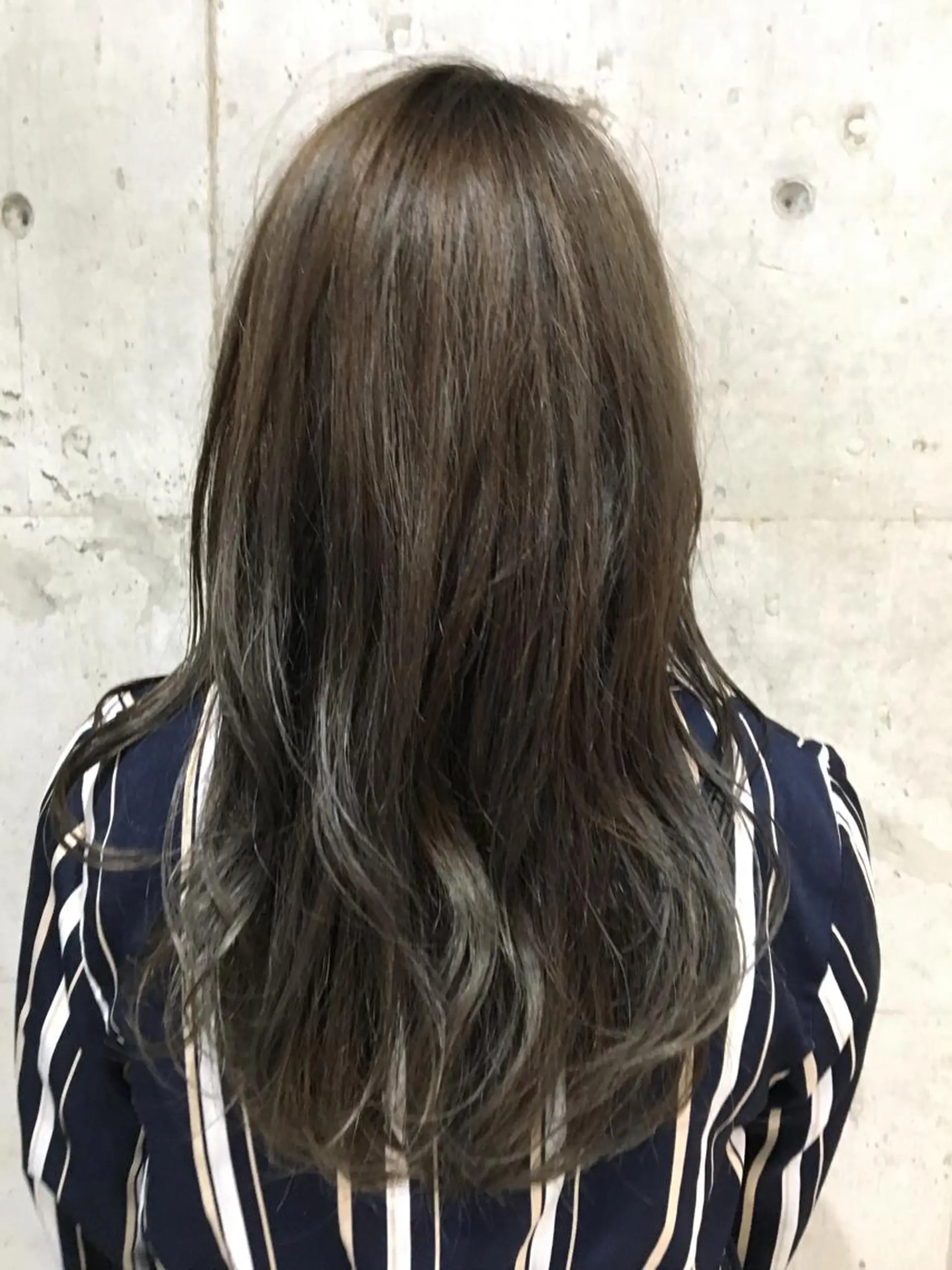カラー 日野 めぐみのヘアスタイル