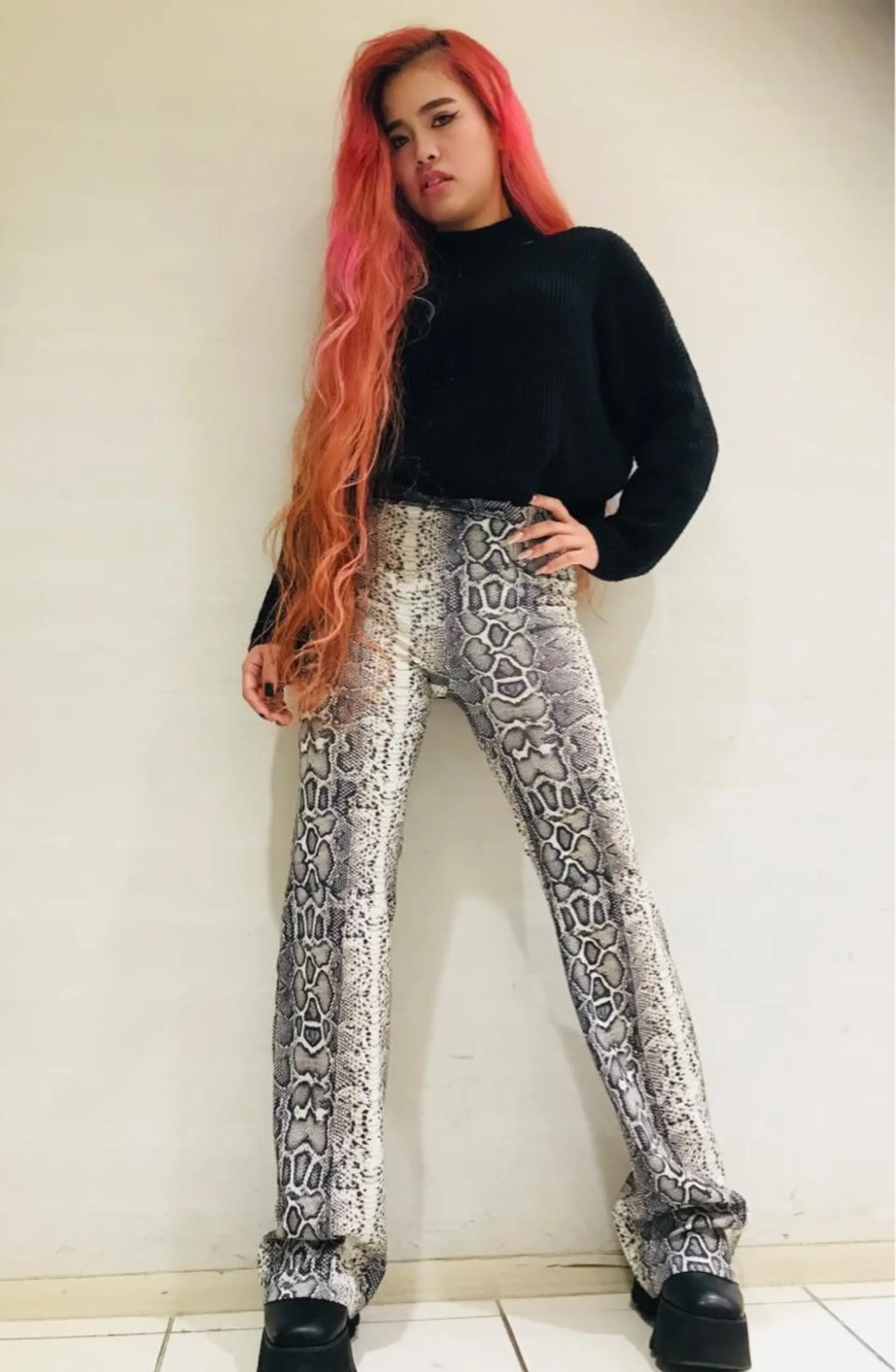 ロング カラー パーマ ヘアアレンジ メンズ キッズ ネイル マツエク・マツパ メンズブリーチ ブリーチ ケアブリーチ 透明感カラー トリートメント EnBlesS西宮 マンツーマン神道有基のヘアスタイル