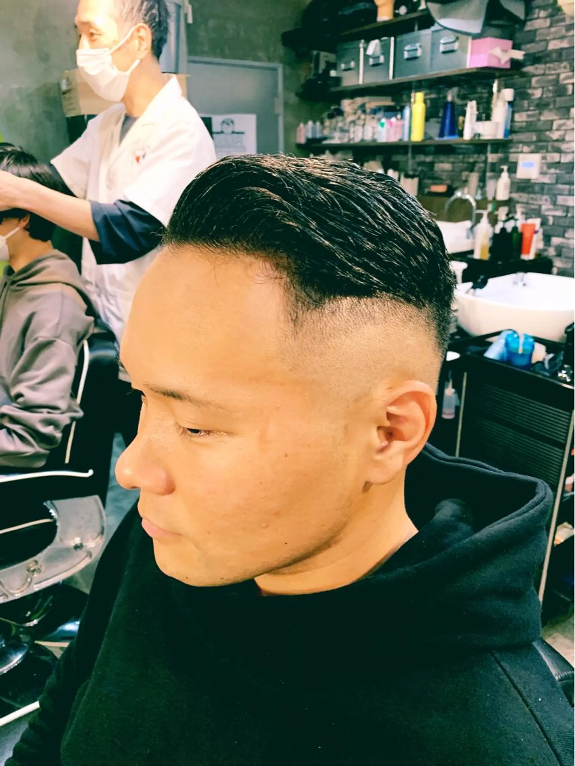 ショート メンズ フェードカット メンズ専門CANEL かずまのヘアスタイル