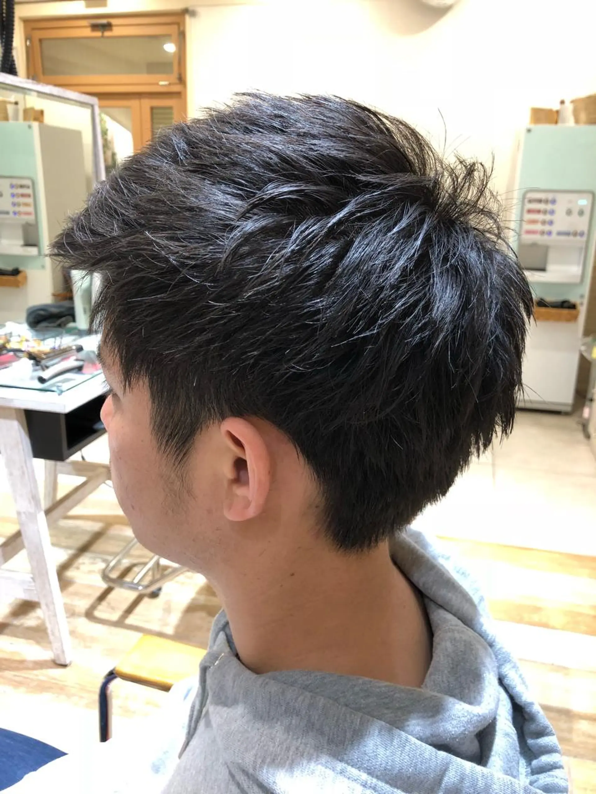 メンズ カット 鈴木 亜実のヘアスタイル
